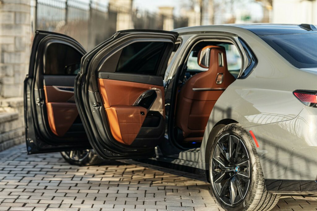  This BMW 7-Series Looks Like A Chauffeur Car, Until Your Day Turns Ugly