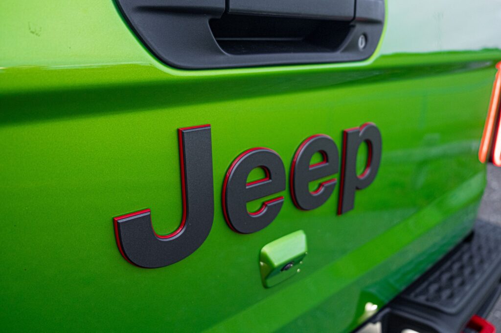  Jeep’s 2026 Gladiator Rubicon Proves You Don’t Buy This Truck With Your Head | Review