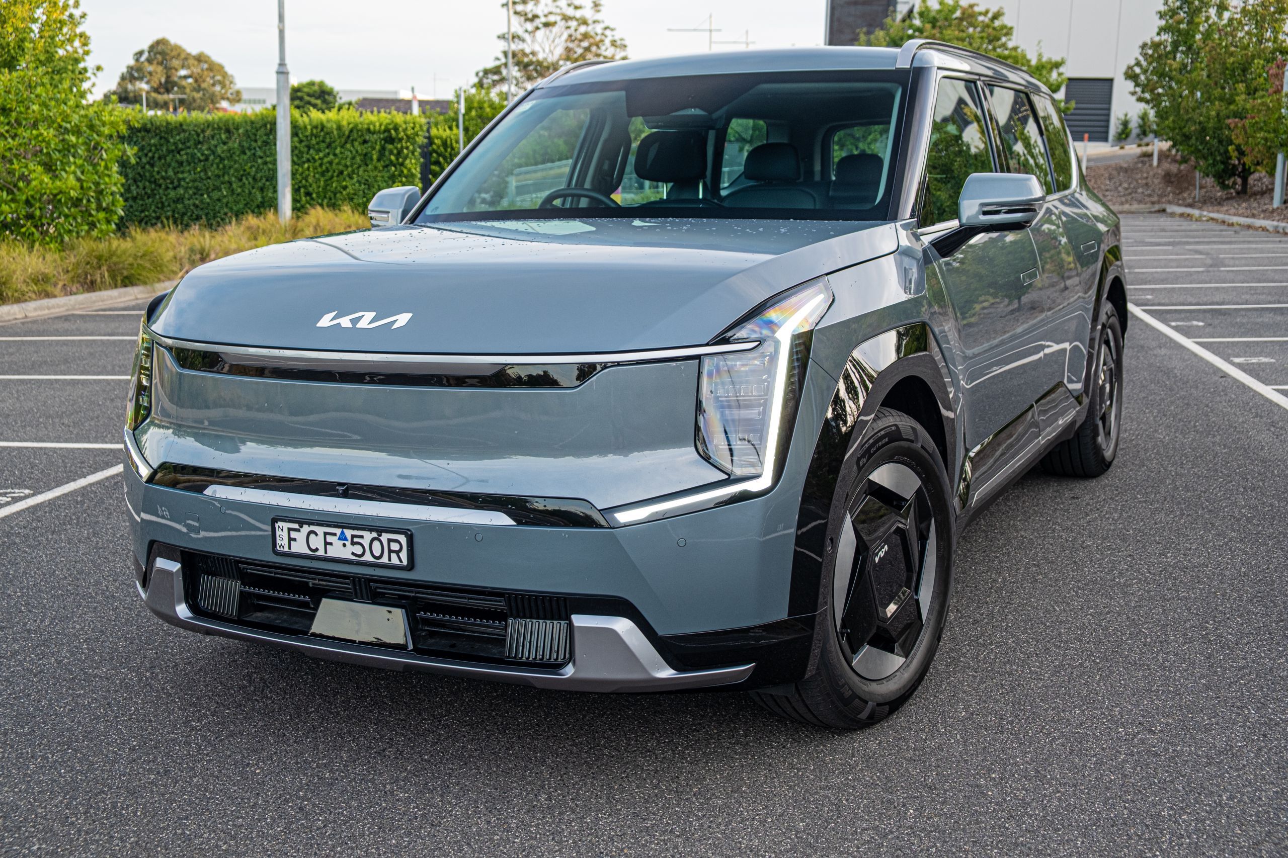 Kia’s 2026 EV9 Earth Gets The Hard Part Right And Stumbles On The Obvious One | Review