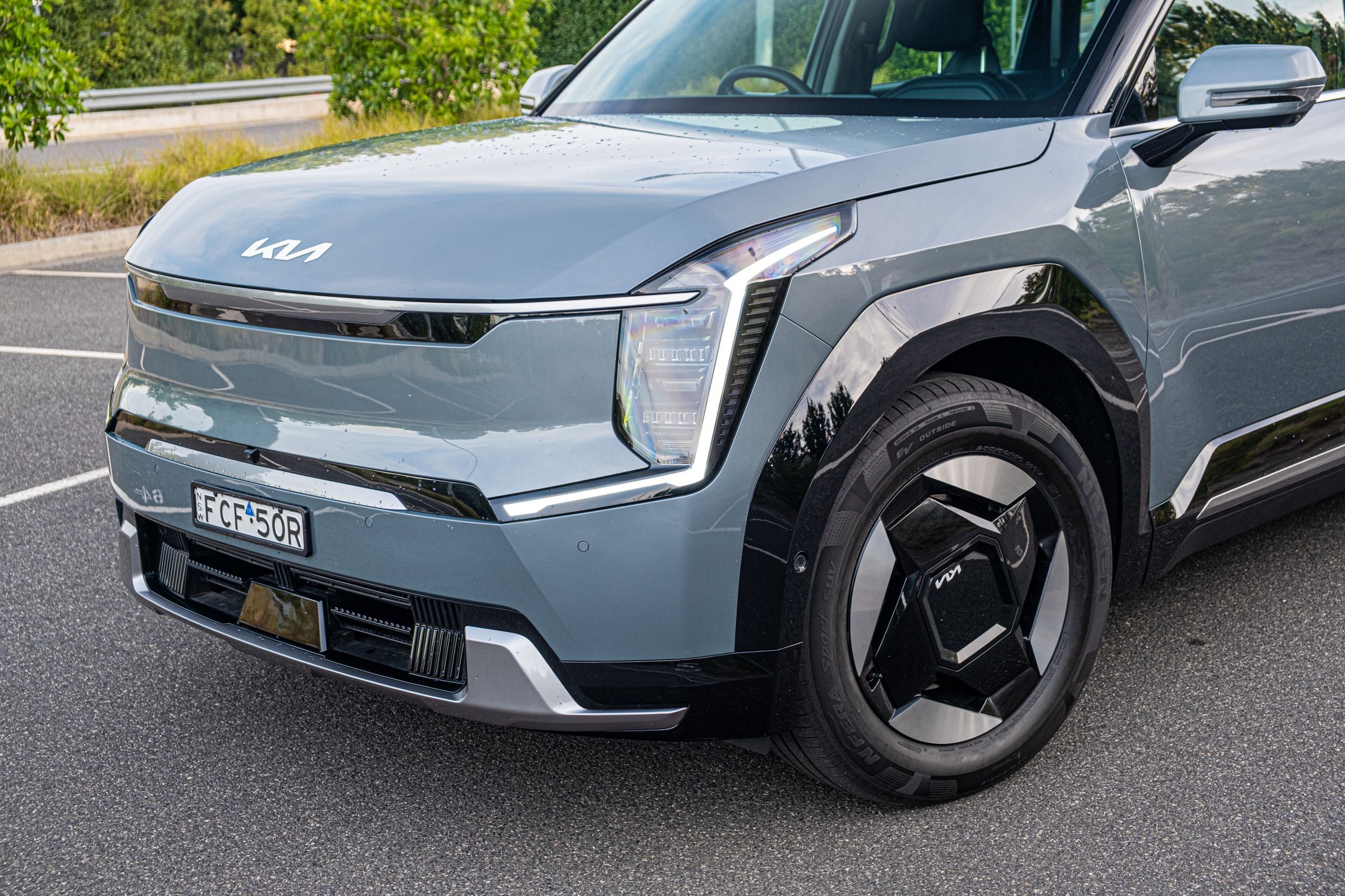 Kia’s 2026 EV9 Earth Gets The Hard Part Right And Stumbles On The Obvious One | Review