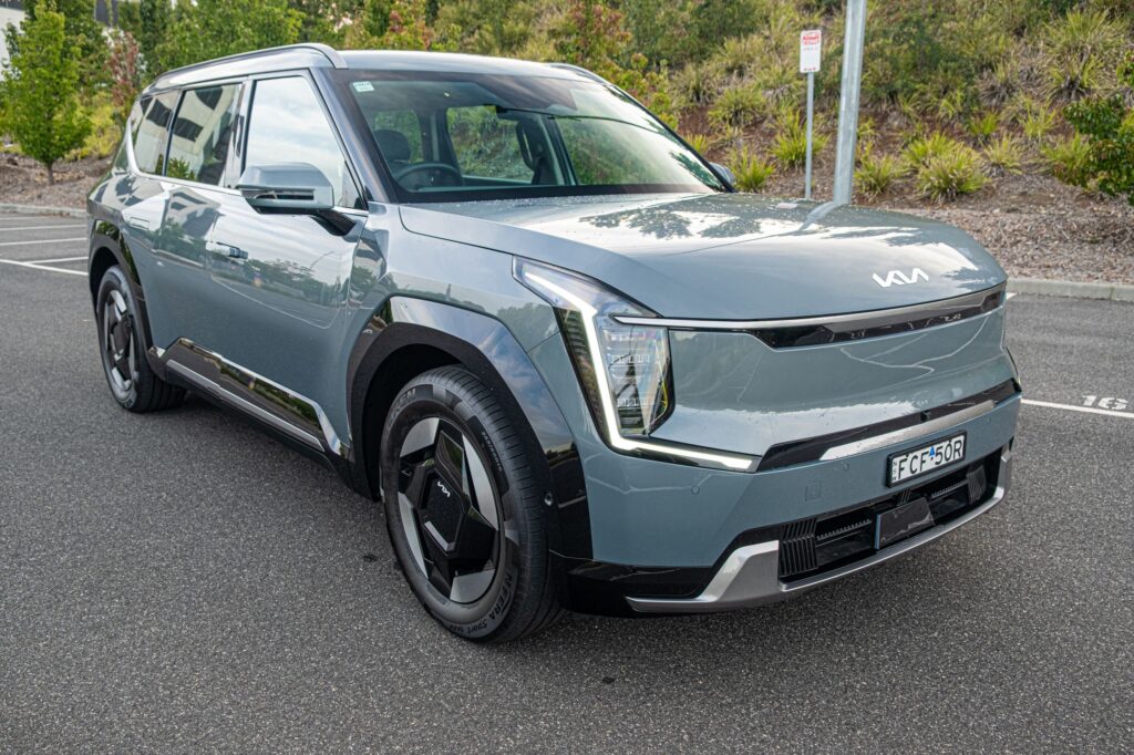  Kia&rsquo;s 2026 EV9 Earth Gets The Hard Part Right And Stumbles On The Obvious One | Review