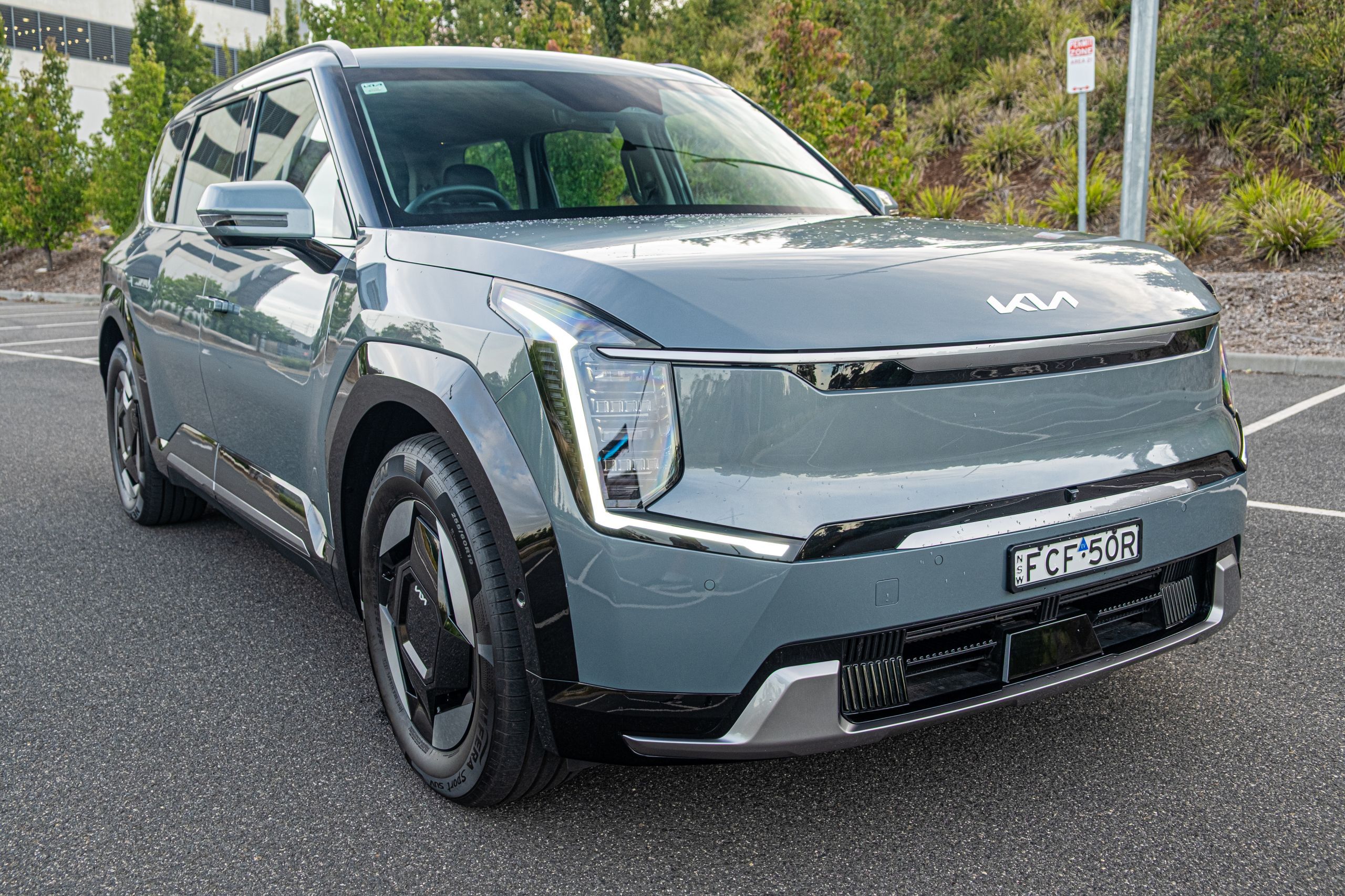 Kia’s 2026 EV9 Earth Gets The Hard Part Right And Stumbles On The Obvious One | Review