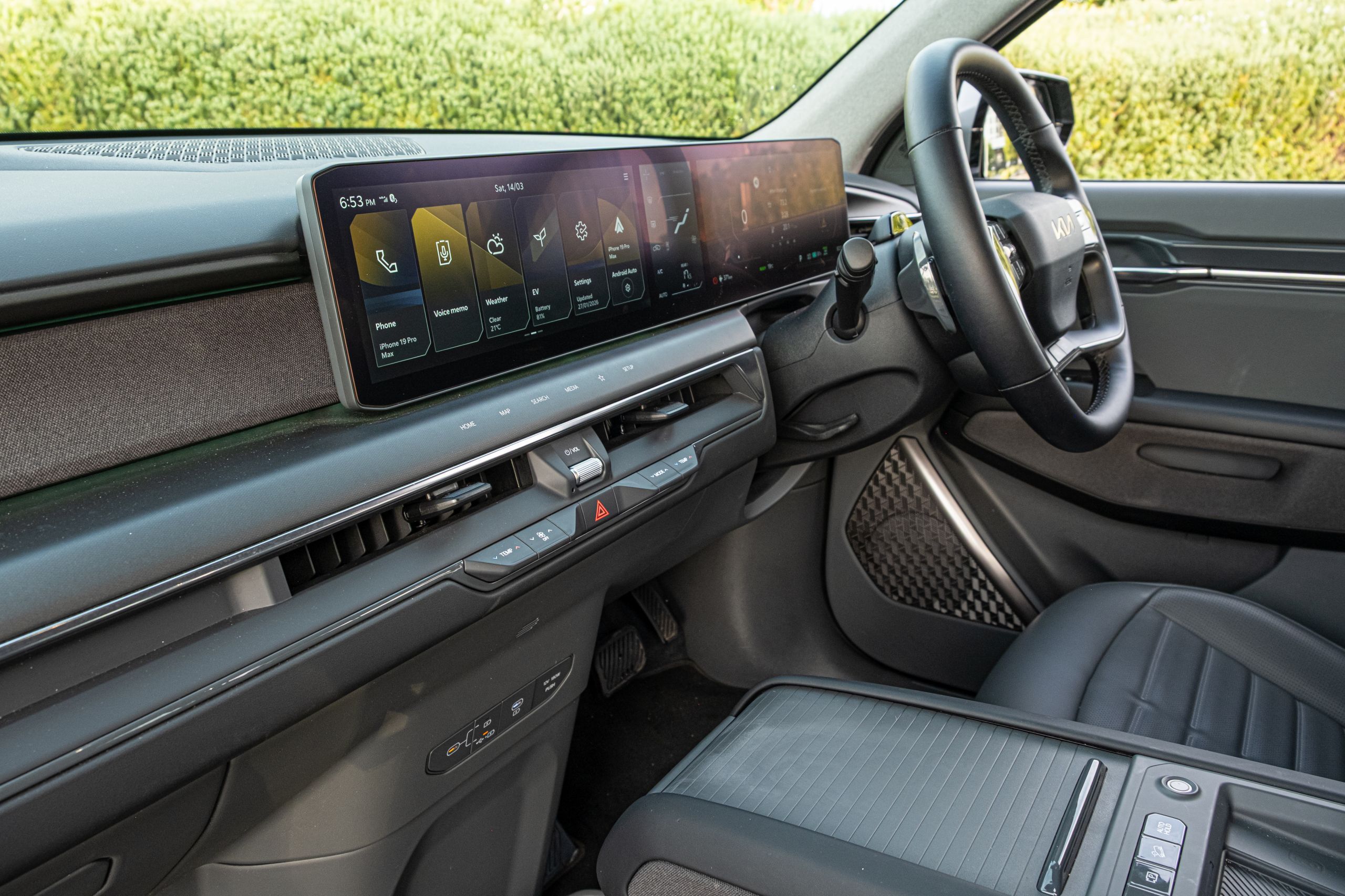 Kia’s 2026 EV9 Earth Gets The Hard Part Right And Stumbles On The Obvious One | Review