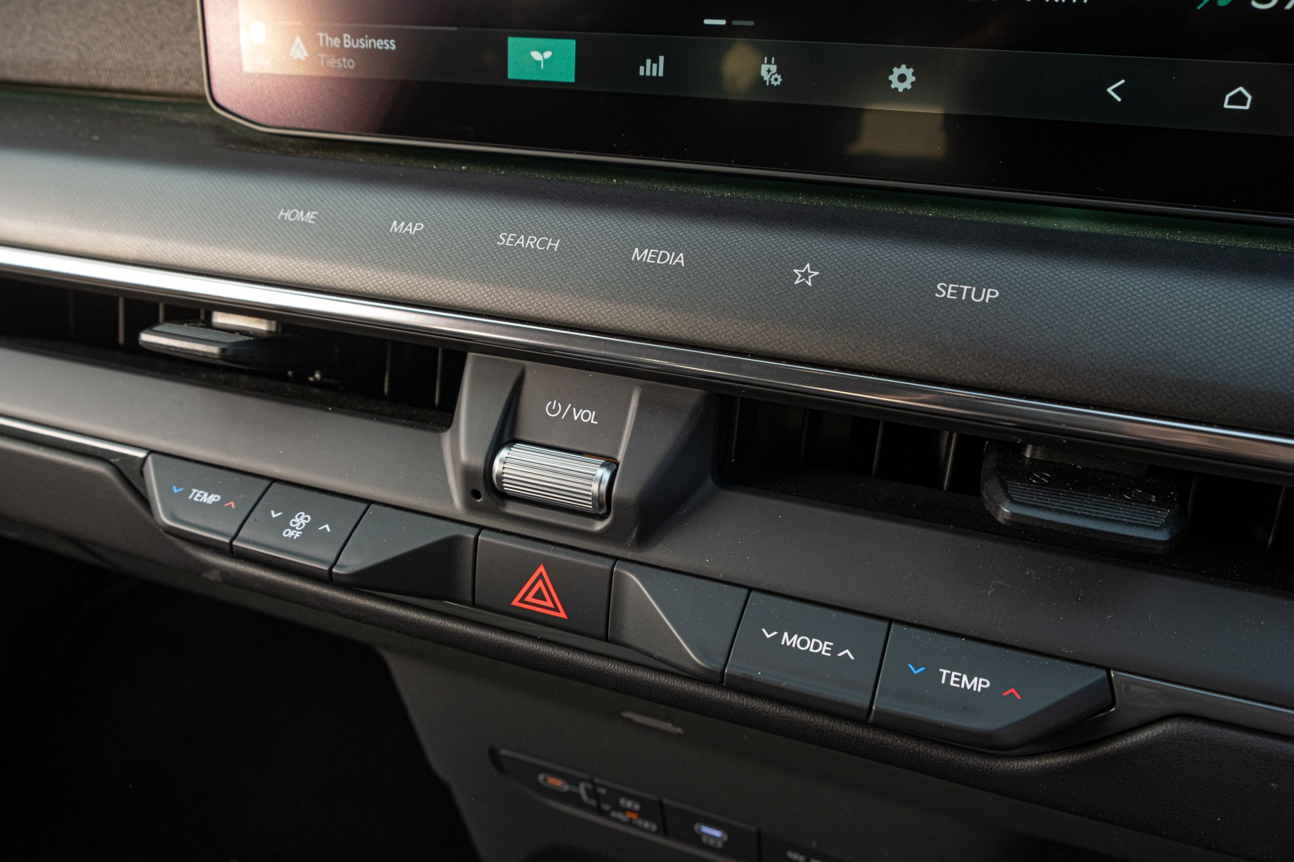 Kia’s 2026 EV9 Earth Gets The Hard Part Right And Stumbles On The Obvious One | Review