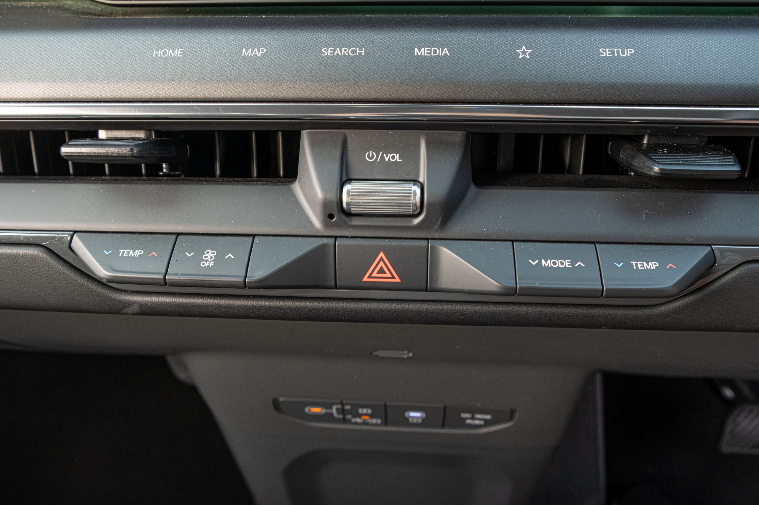 Kia’s 2026 EV9 Earth Gets The Hard Part Right And Stumbles On The Obvious One | Review