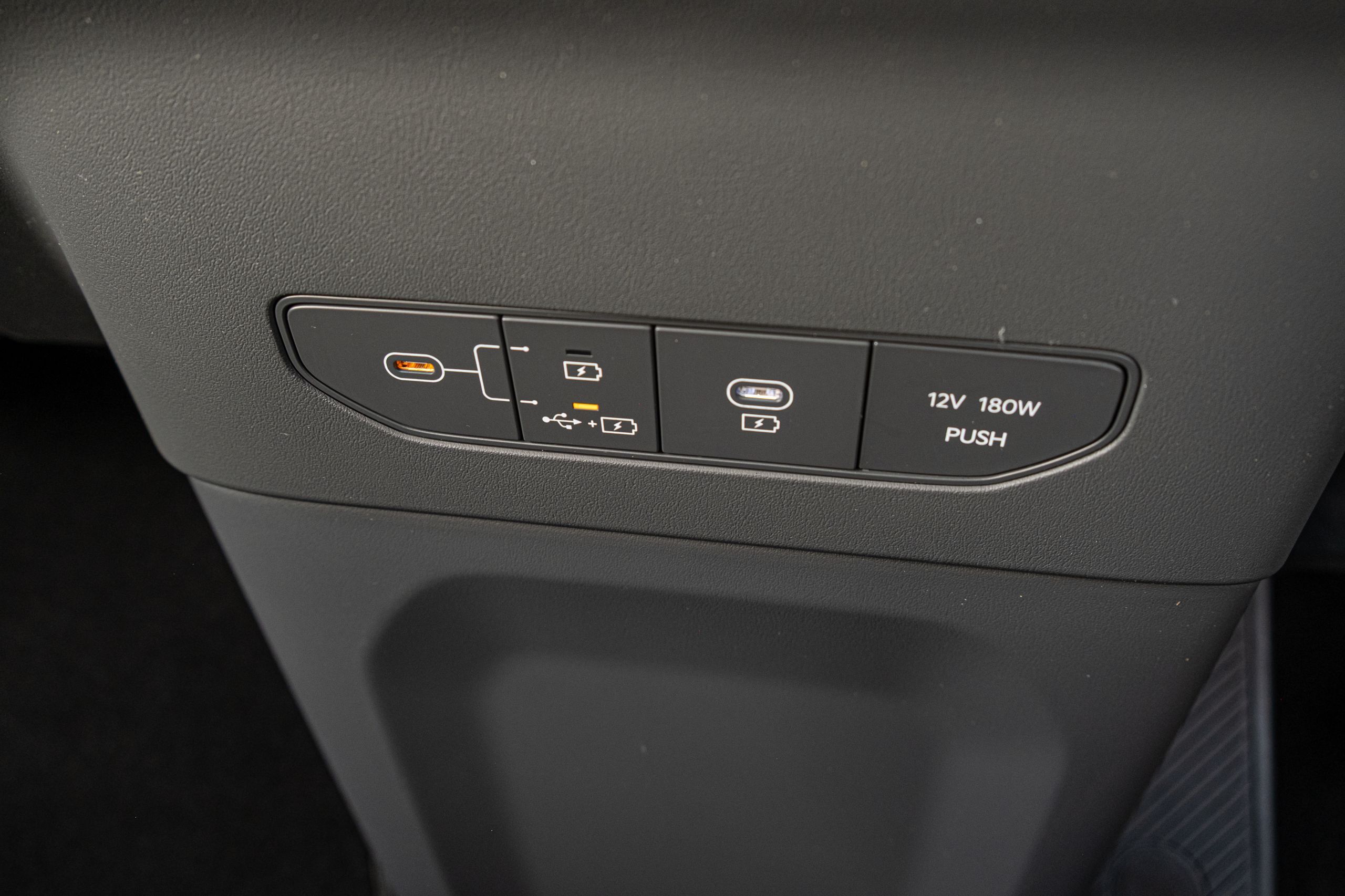 Kia’s 2026 EV9 Earth Gets The Hard Part Right And Stumbles On The Obvious One | Review