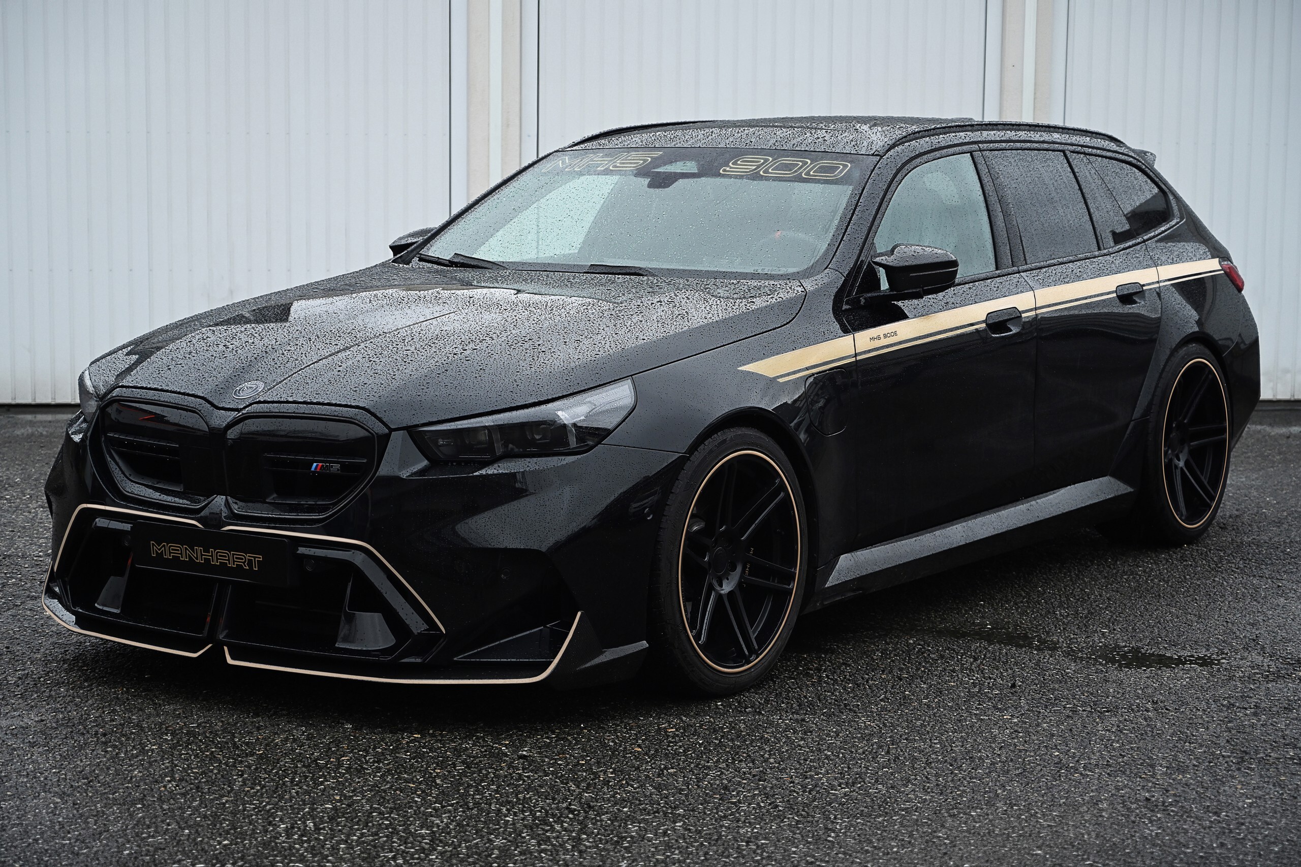 Manhart знайшов 180-сильний BMW у моторному відсіку M5 Touring