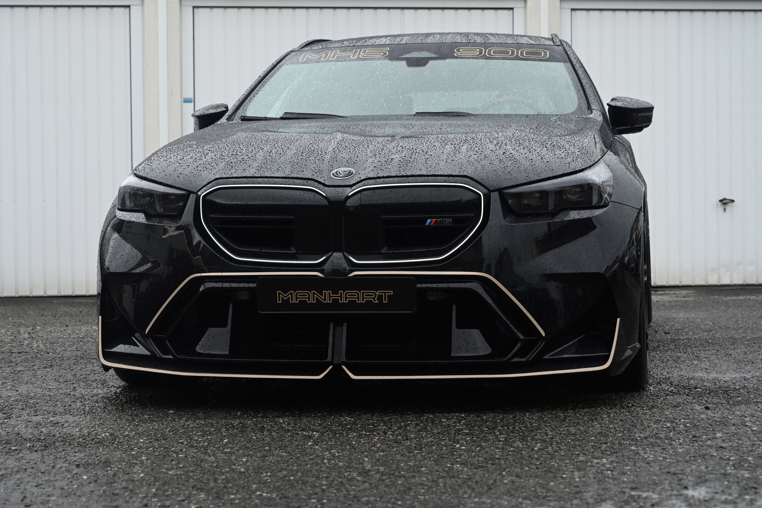 Manhart знайшов 180-сильний BMW у моторному відсіку M5 Touring