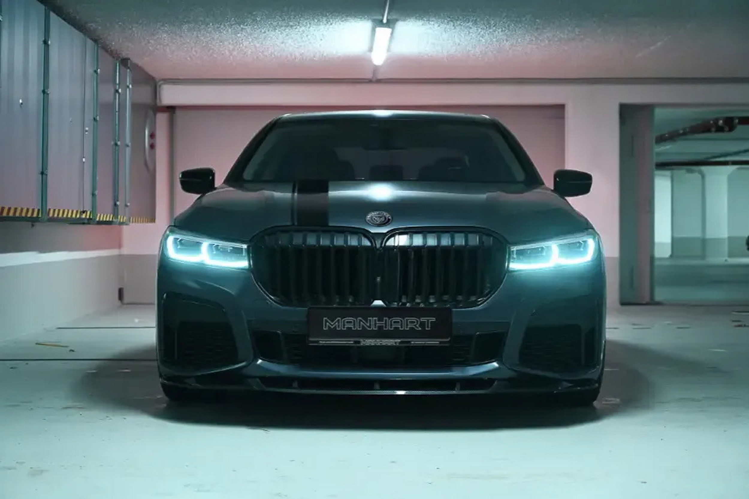 Manhart доводить, що старий BMW 7-ї серії робив це найкраще