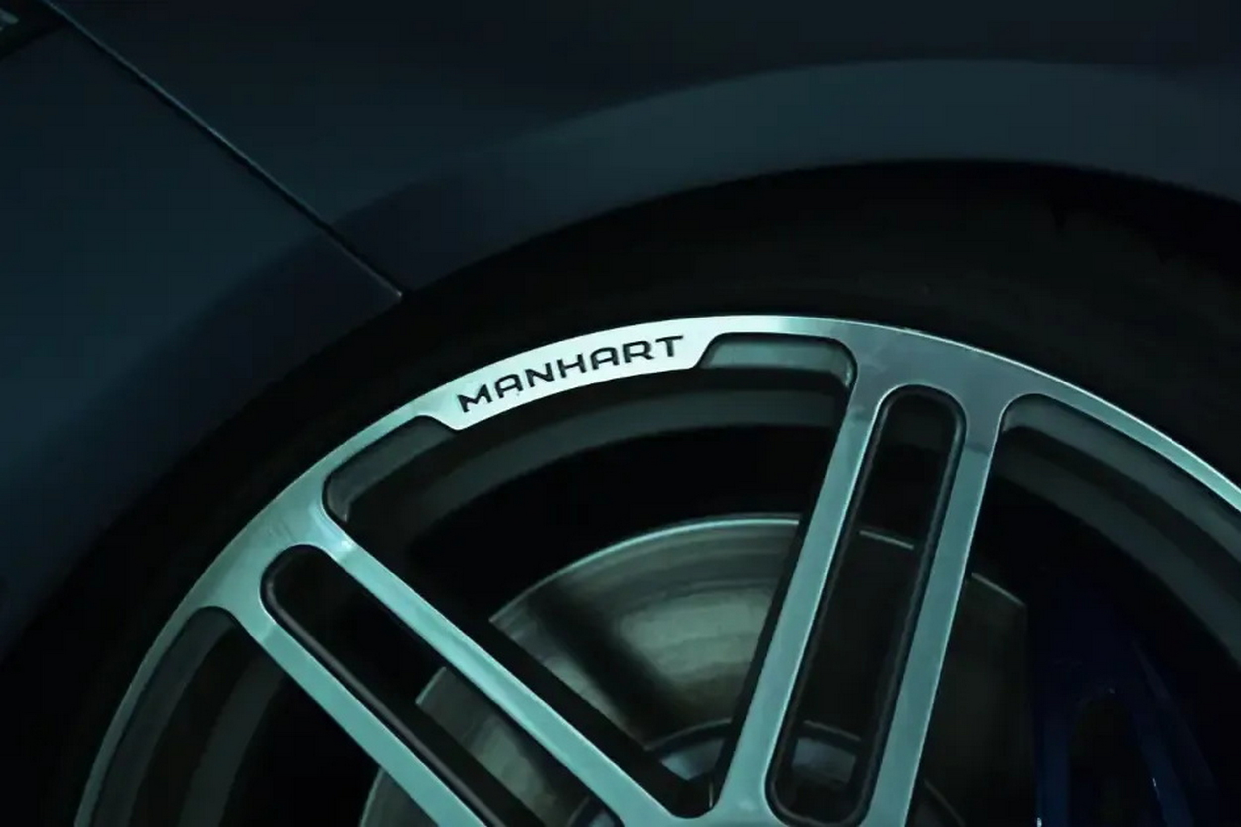 Manhart доводить, що старий BMW 7-ї серії робив це найкраще