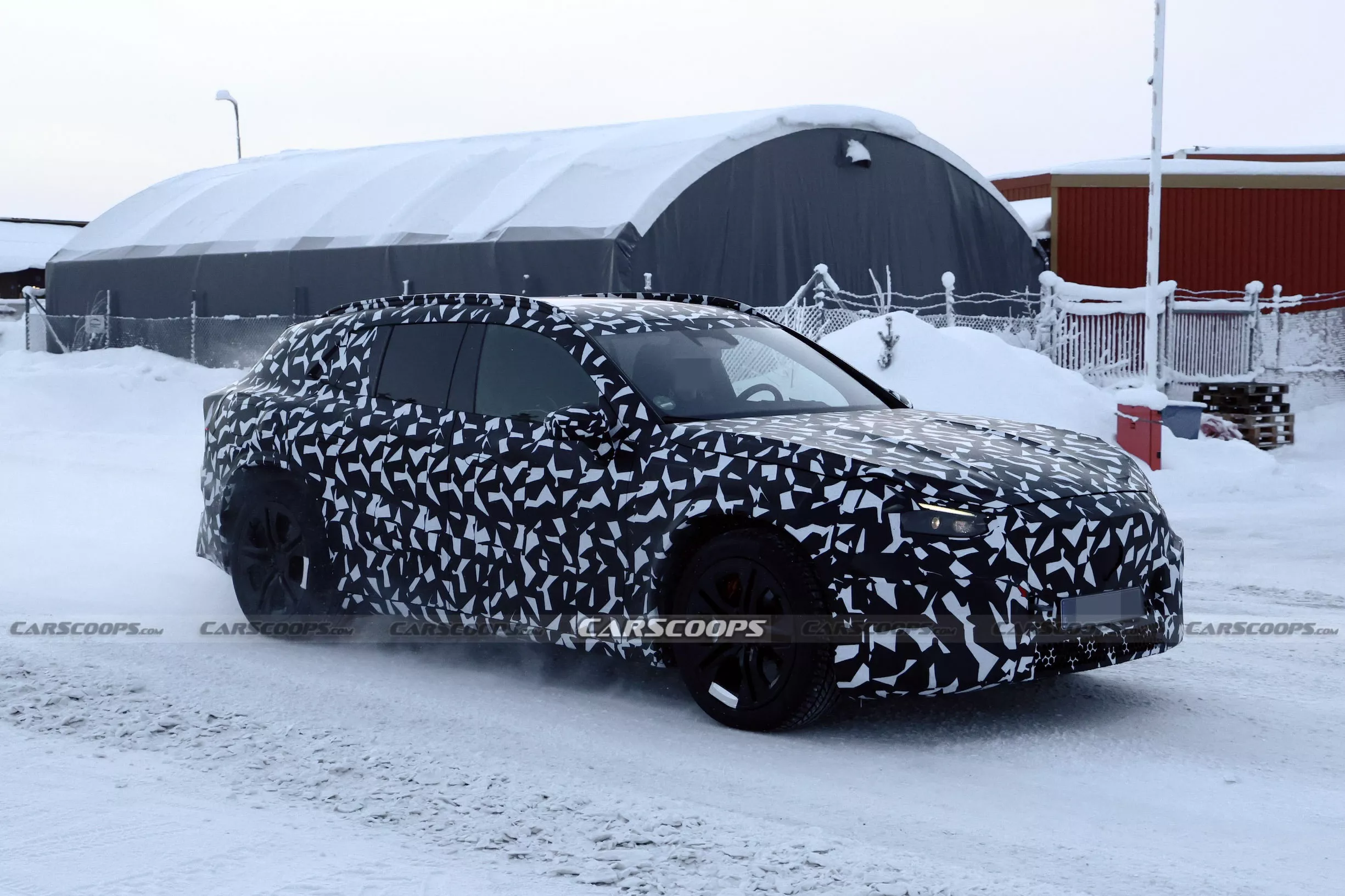 AMG’s Silent 1,153 HP SUV Will Fake Gear Shifts And A V8 It Doesn’t Have – Renders