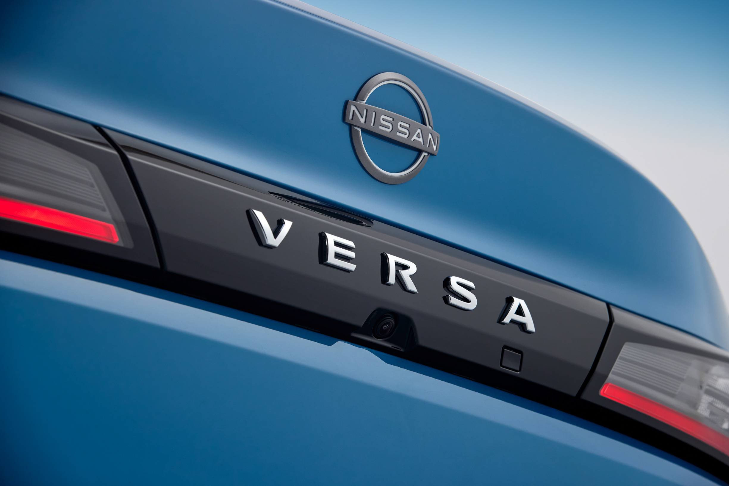 Nissan Versa Mexico 00006