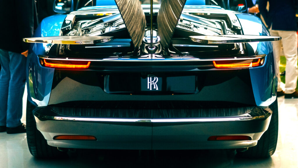  Rolls-Royce Is Offering Something It Says The Super-Luxury World Has Never Seen Before