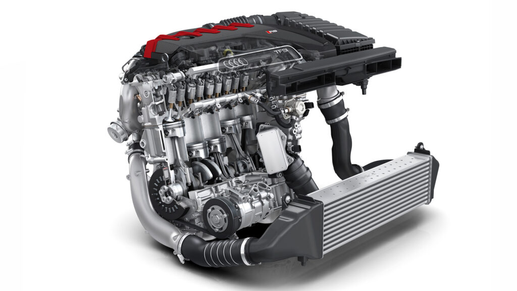 Розріз двигуна Audi RS3