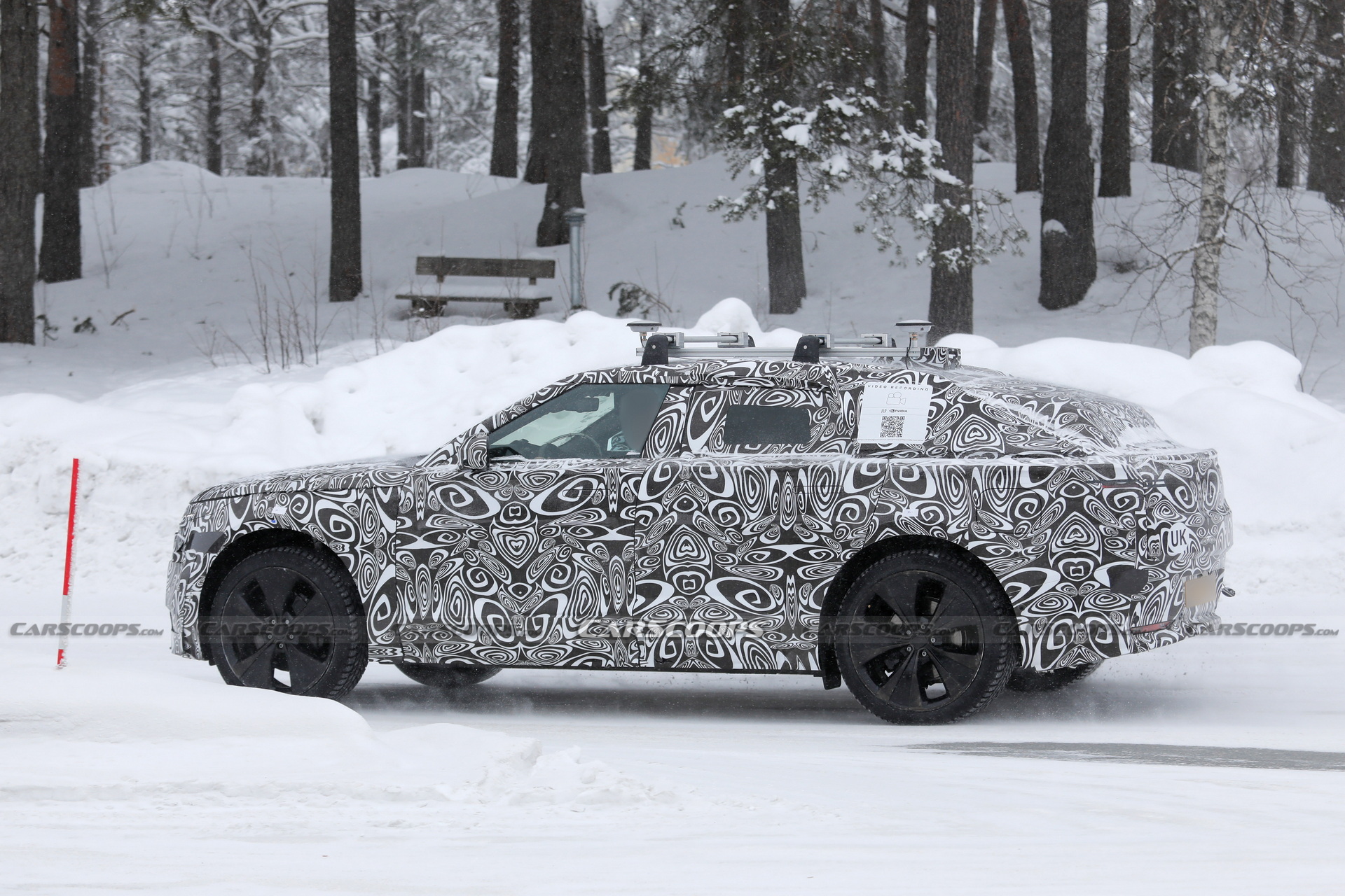 New Velar Looks Uncomfortably Close To A Range Rover Sedan