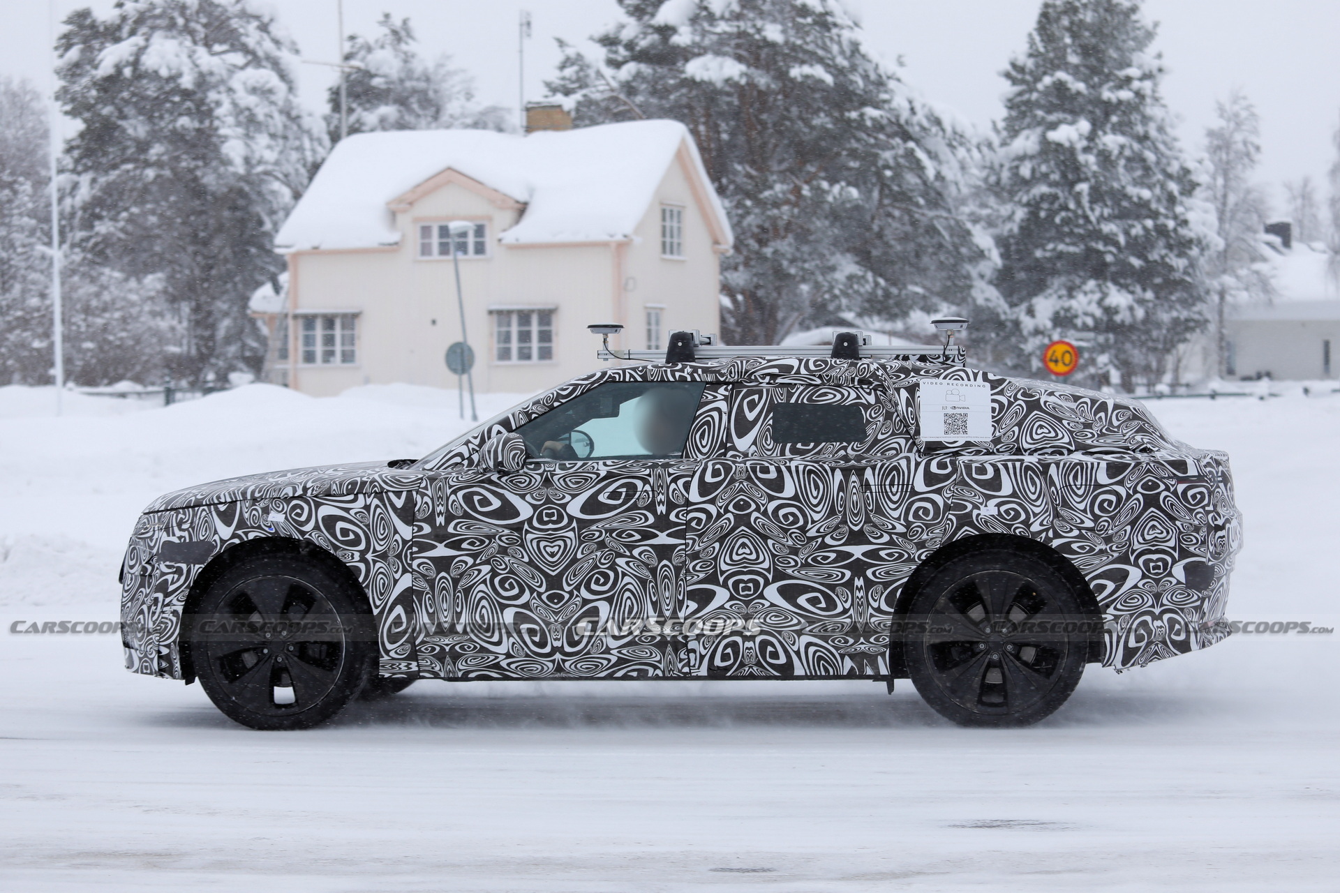 New Velar Looks Uncomfortably Close To A Range Rover Sedan