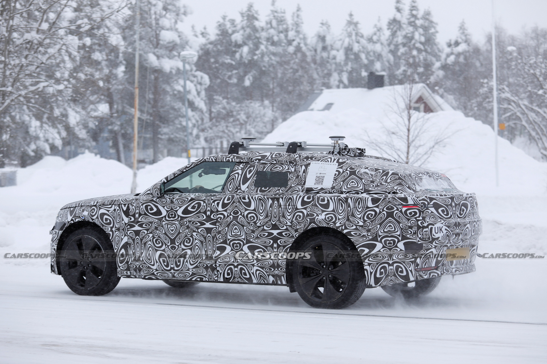 New Velar Looks Uncomfortably Close To A Range Rover Sedan