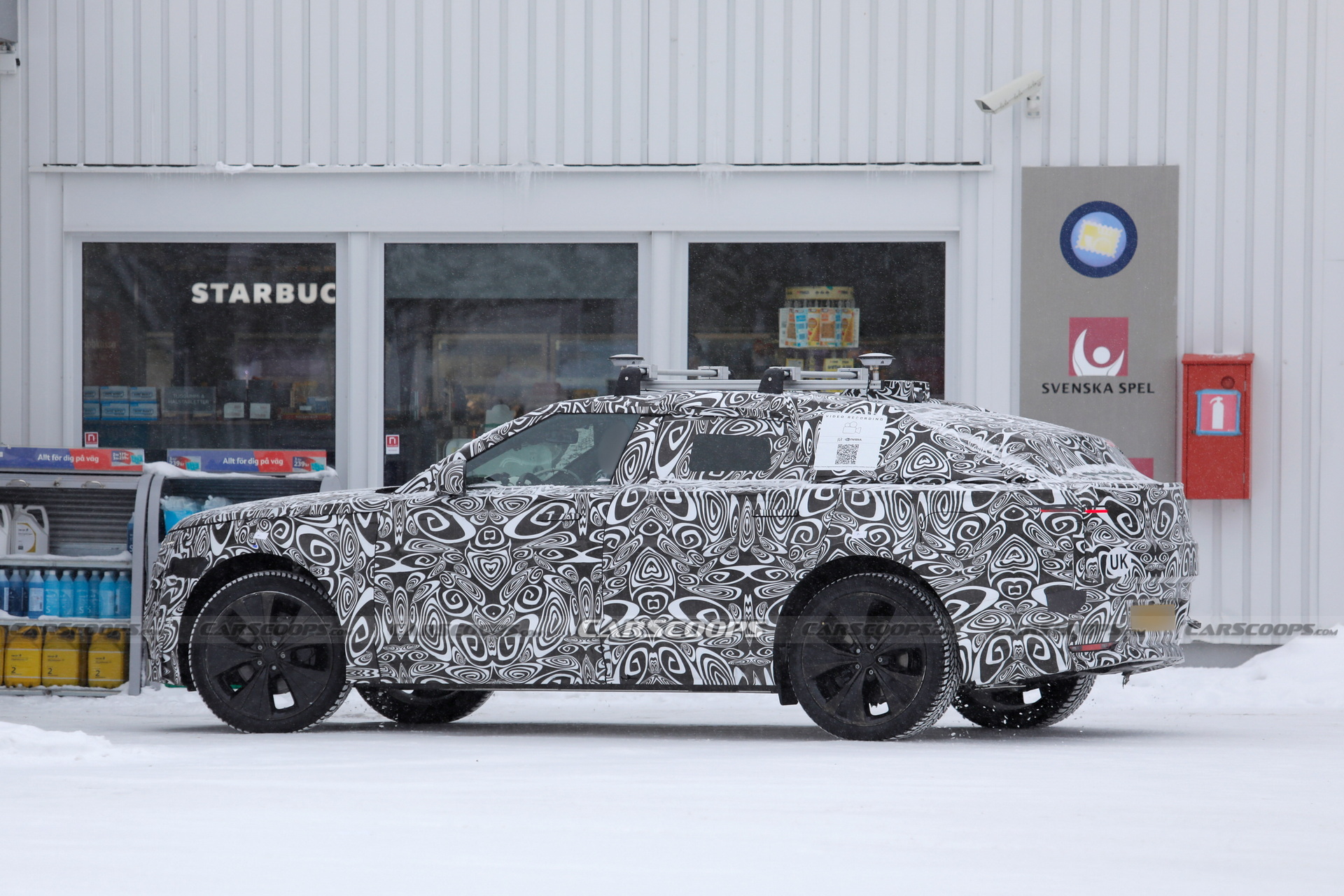 New Velar Looks Uncomfortably Close To A Range Rover Sedan