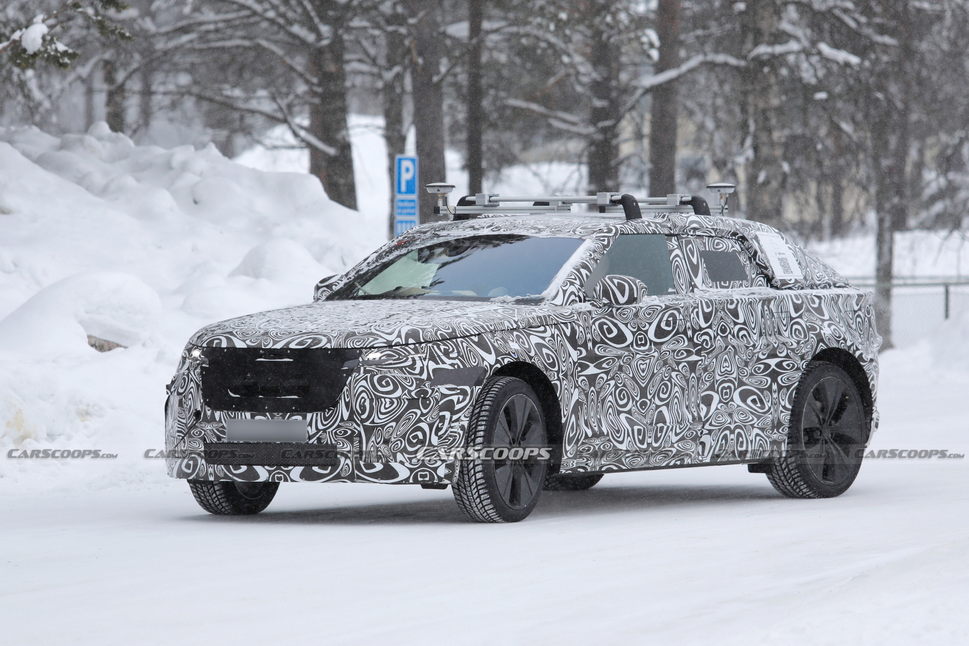 New Velar Looks Uncomfortably Close To A Range Rover Sedan