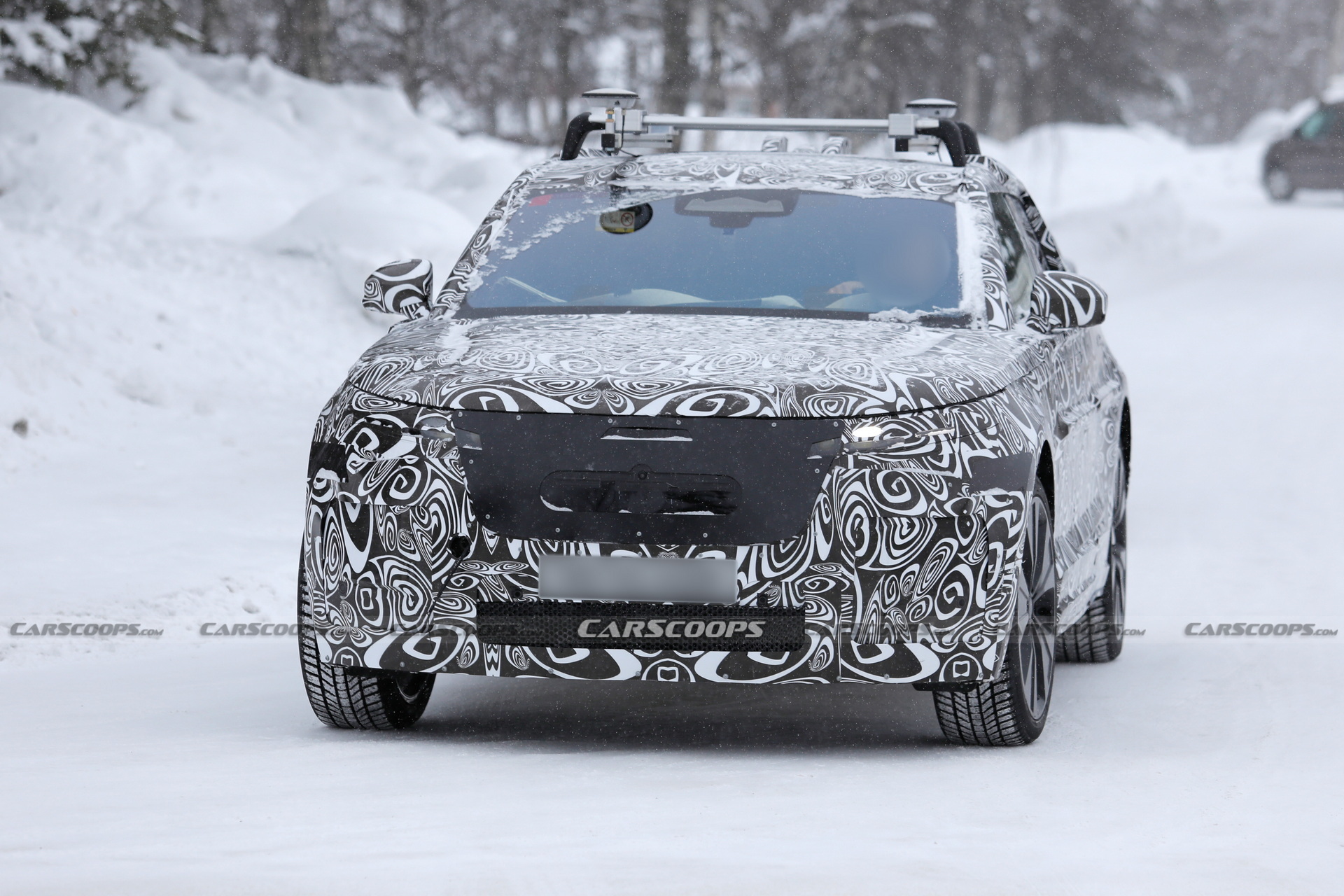 New Velar Looks Uncomfortably Close To A Range Rover Sedan