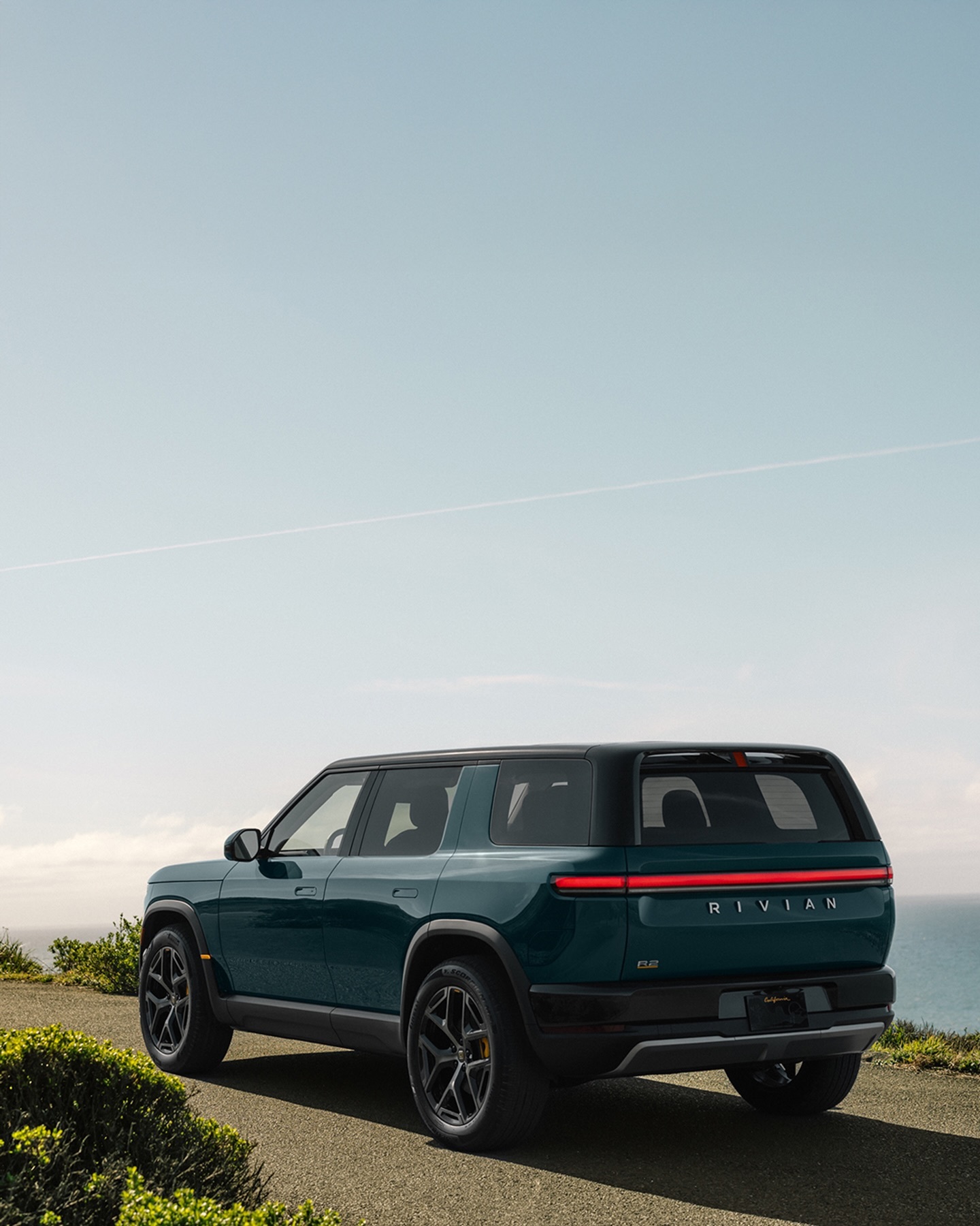 Rivian R2 2027 008