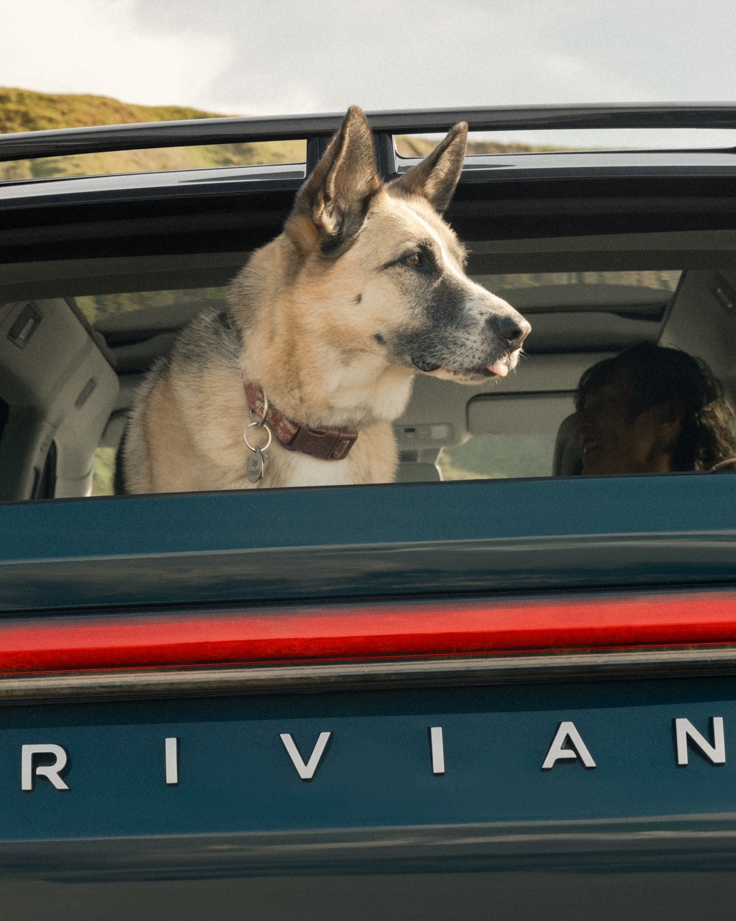 Rivian R2 2027 009