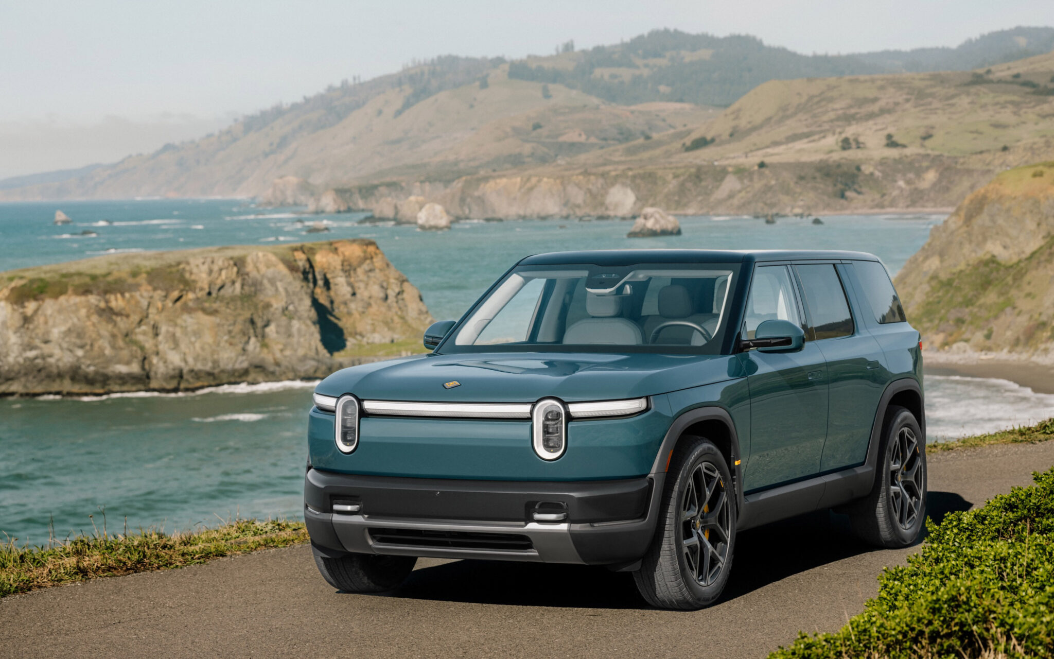 Shide R2 Side By Side, The Rivian R2 And Model Y Look Like They’re From ...