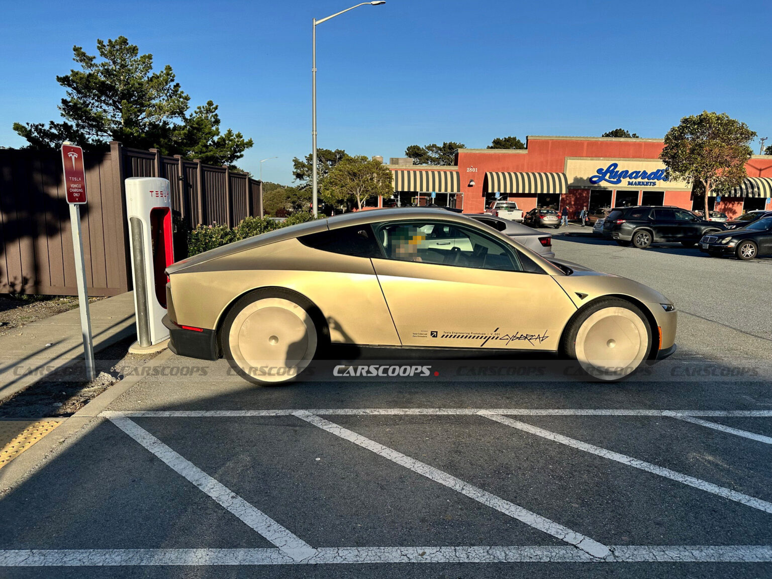 Cybercab Spotted Up Close, Steering Wheel, Panel Gaps And All | Carscoops