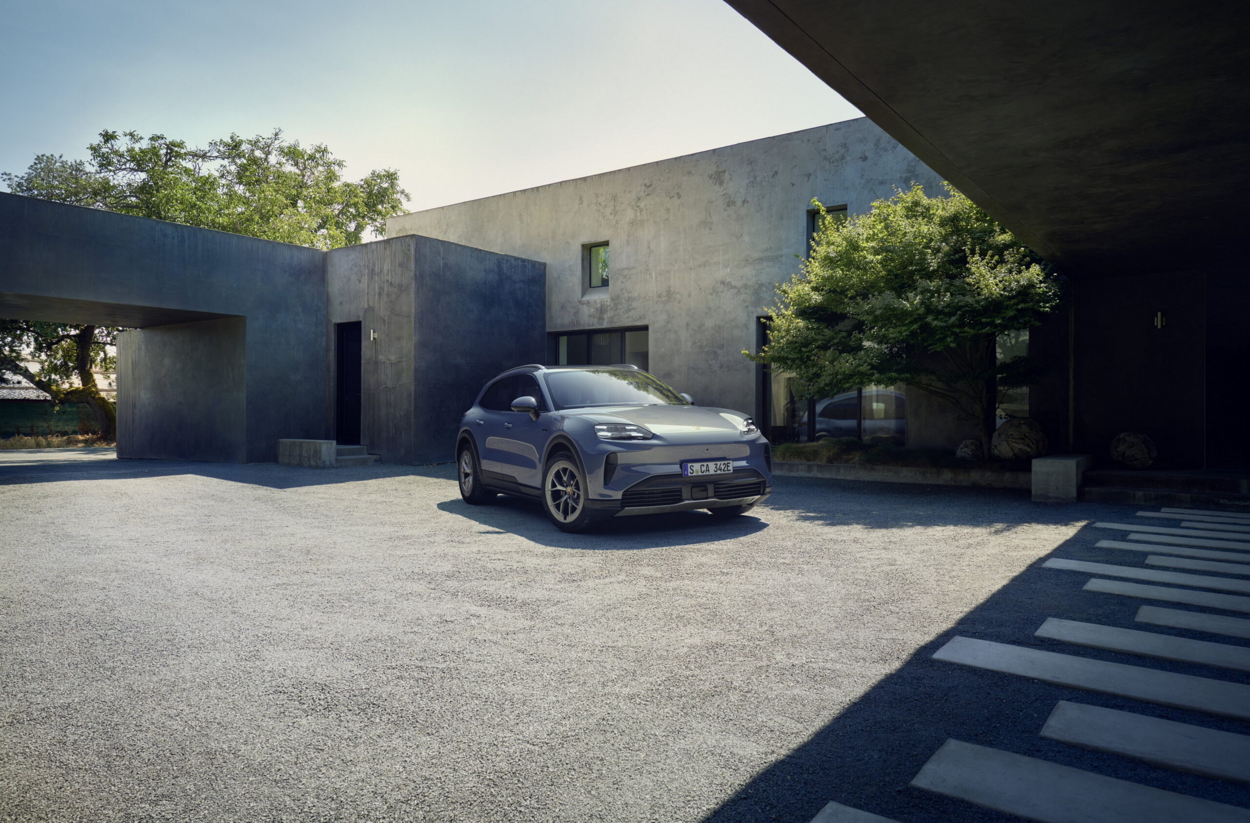 Porsche Cayenne Electric Lineup Just Got A Powerful New Middle Child