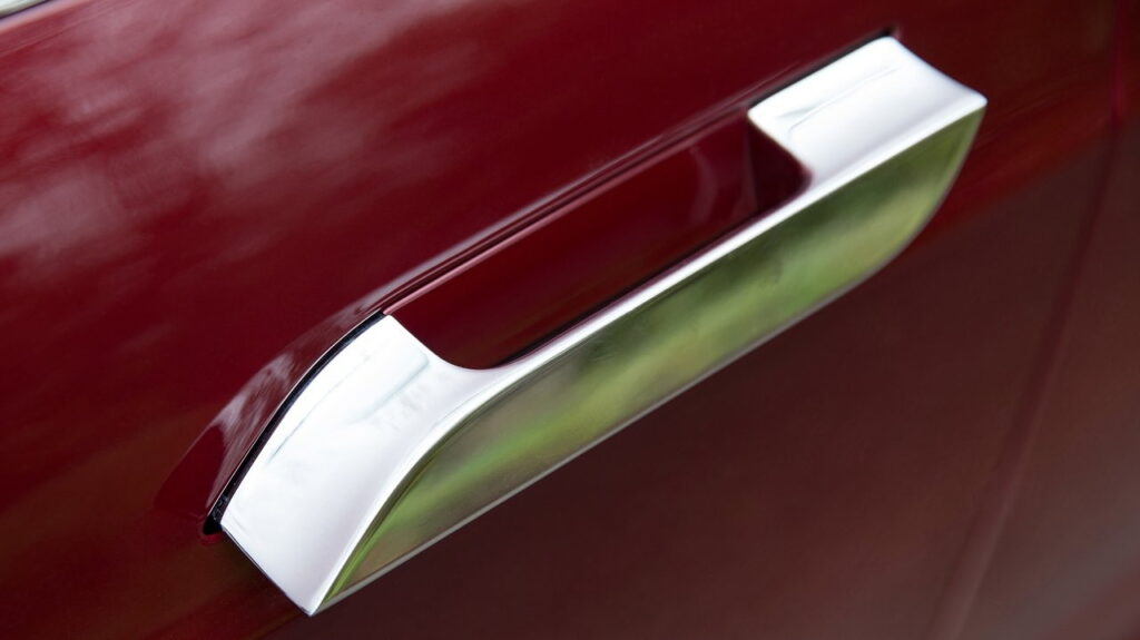  He Never Had A Problem With His Tesla&rsquo;s Door Handles, But He&rsquo;s Suing Anyway