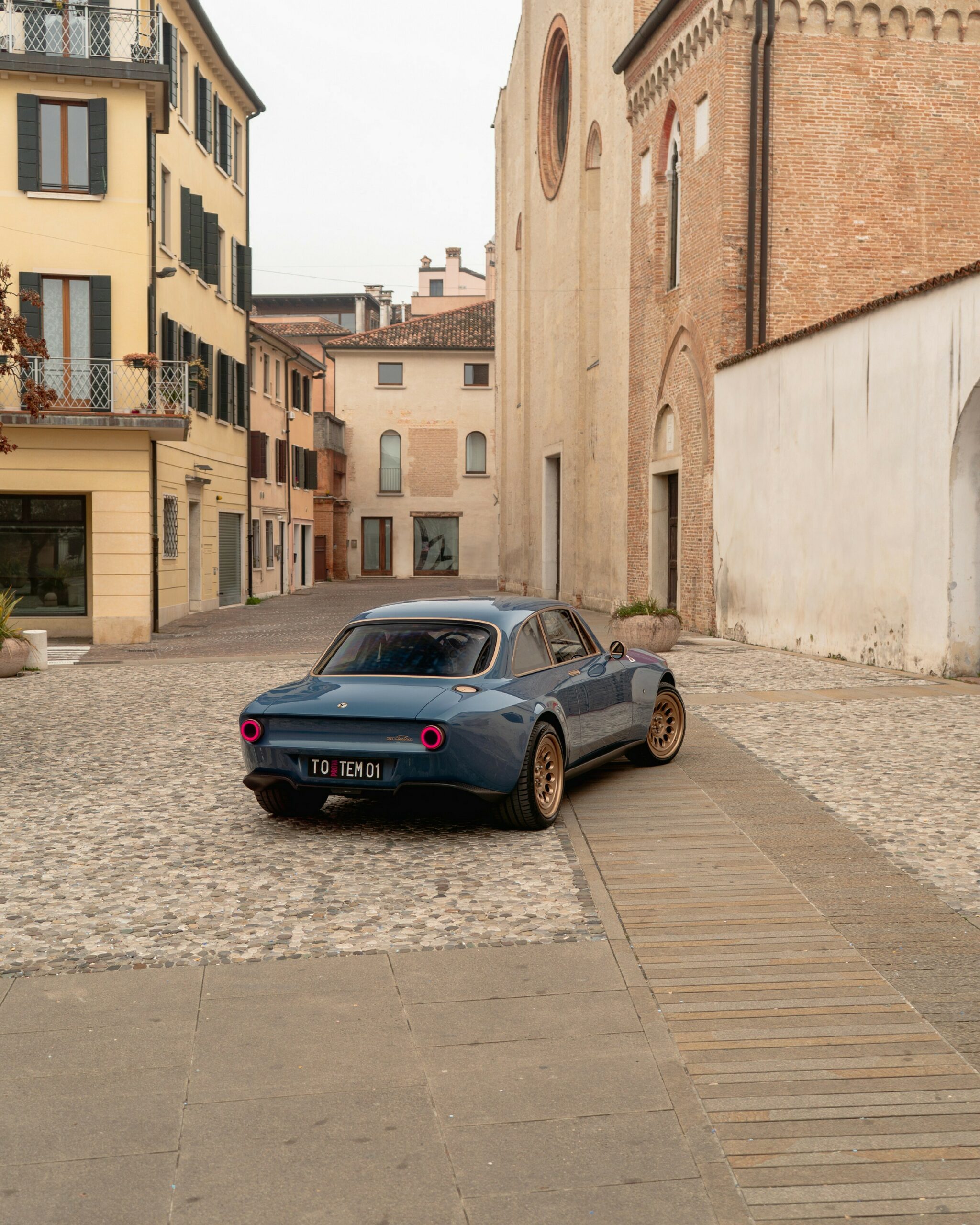 This Classic Alfa Hits 60 In 2.9 Seconds Without Making A Sound