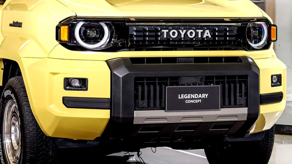  Baby Land Cruiser FJ Arrives At Flagship Corolla Cross Money, And It Didn’t Show Up Alone