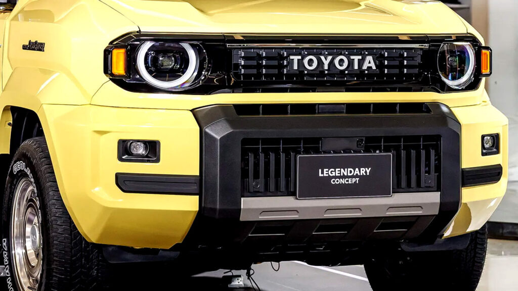  Baby Land Cruiser FJ Arrives At Flagship Corolla Cross Money, And It Didn’t Show Up Alone