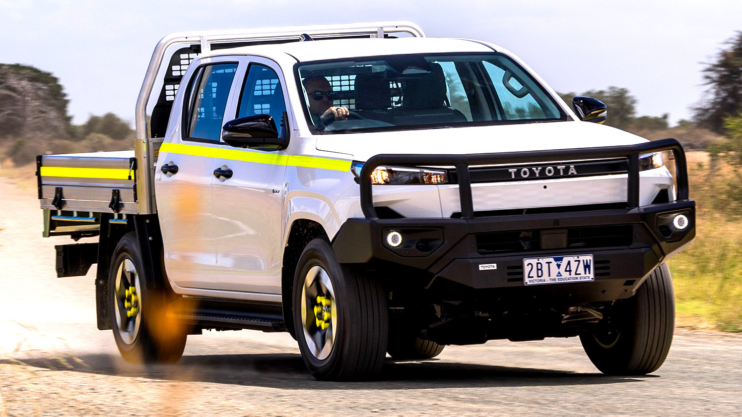 Toyota Hilux BEV - Новый взгляд на грузовики