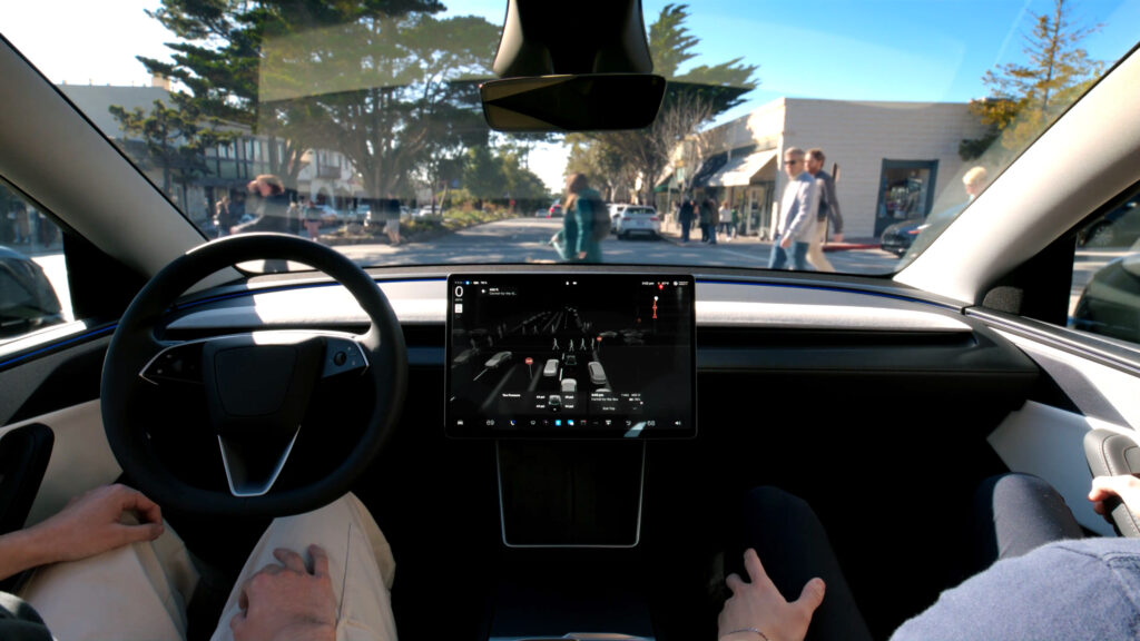  Former Uber Self-Driving Chief Crashes Tesla On FSD Into A Concrete Wall