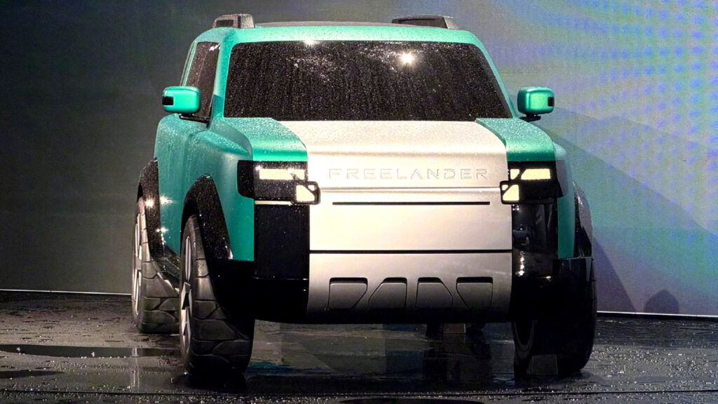  Land Rover Let The Freelander Go. China Brought It Back As An Electrified SUV