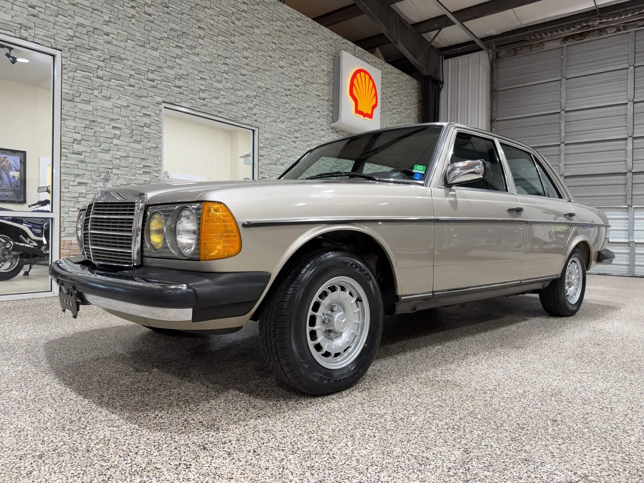 This Mercedes 300D Turbo Has Fewer Miles Than A 2025 Corolla, And It’s From 1985