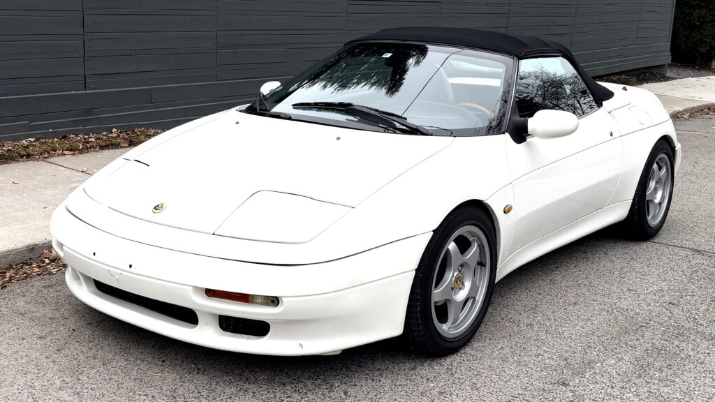  Kia Has Never Built A Real Sports Car, Except For The One Time It Literally Did