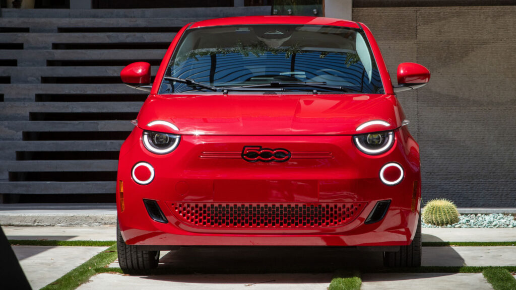 Fiat Dealers Slapping $15,000 Discounts On Slow-Selling 500e