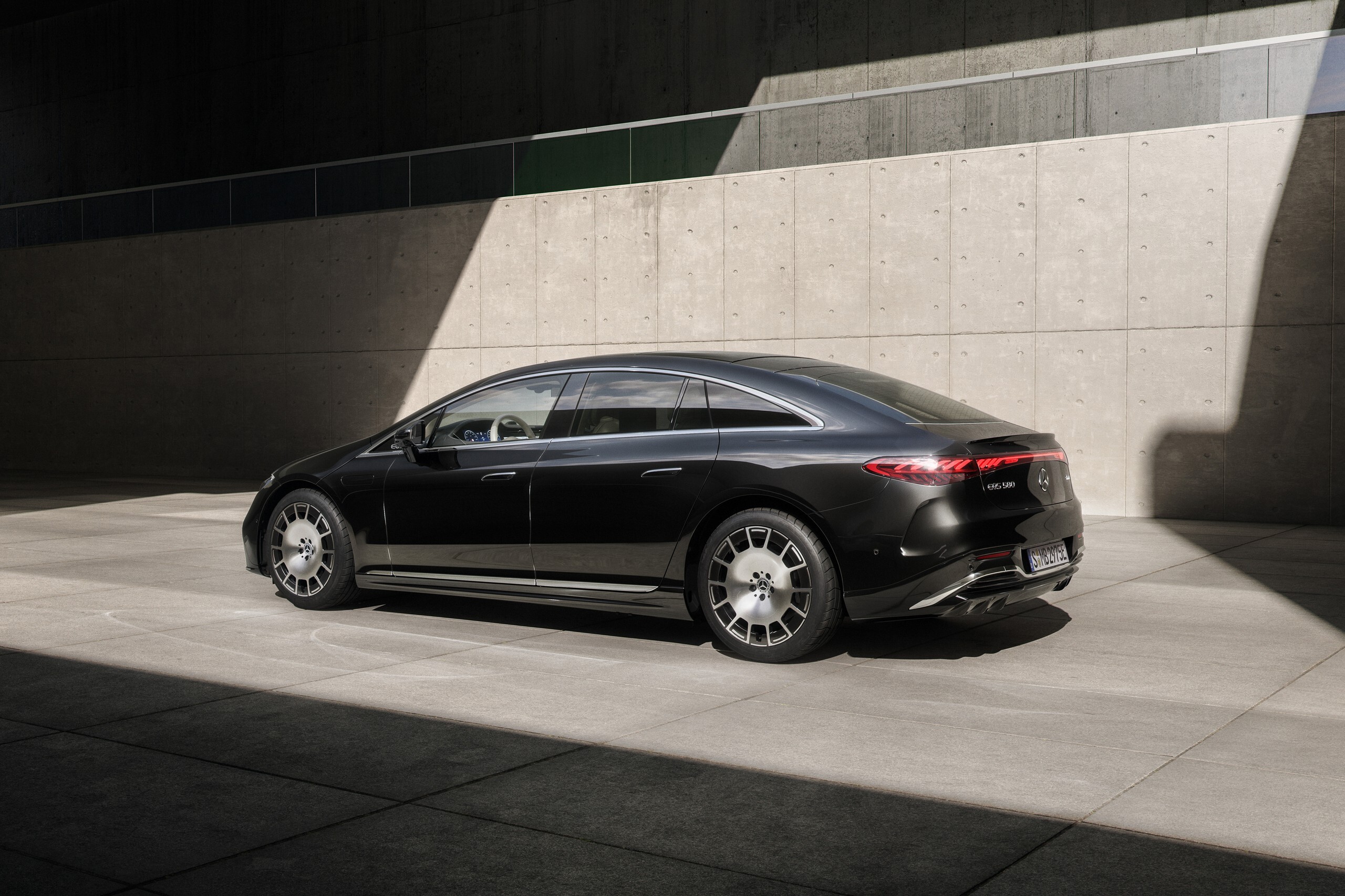 Mercedes Gave The 2027 EQS Up To 575 Miles Of Range, And The Yoke’s On You