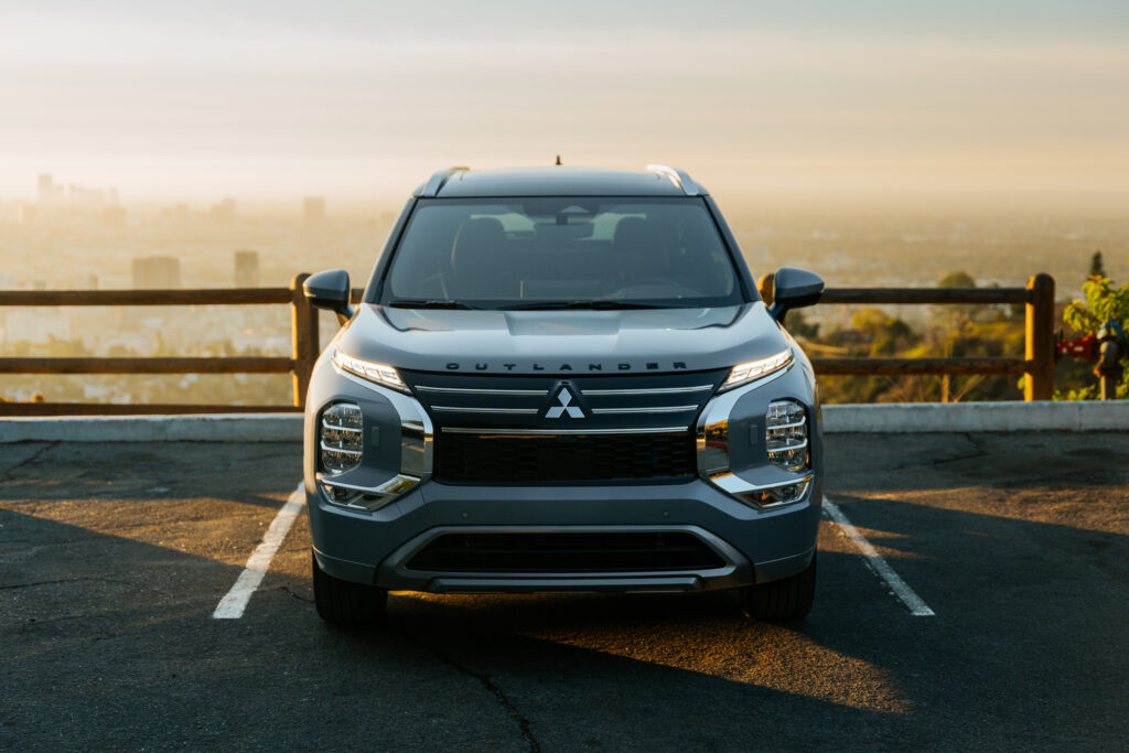 Дилер Mitsubishi продав 14 автомобілів на суму до 8000 доларів нижче за собівартість, щоб вийти з бізнесу