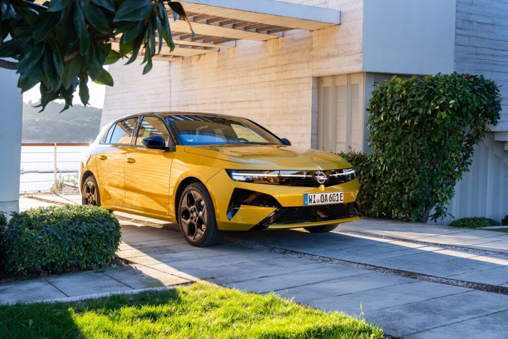  This Stellantis Brand Thinks A Wagon Might Make More Sense Than A Hatchback