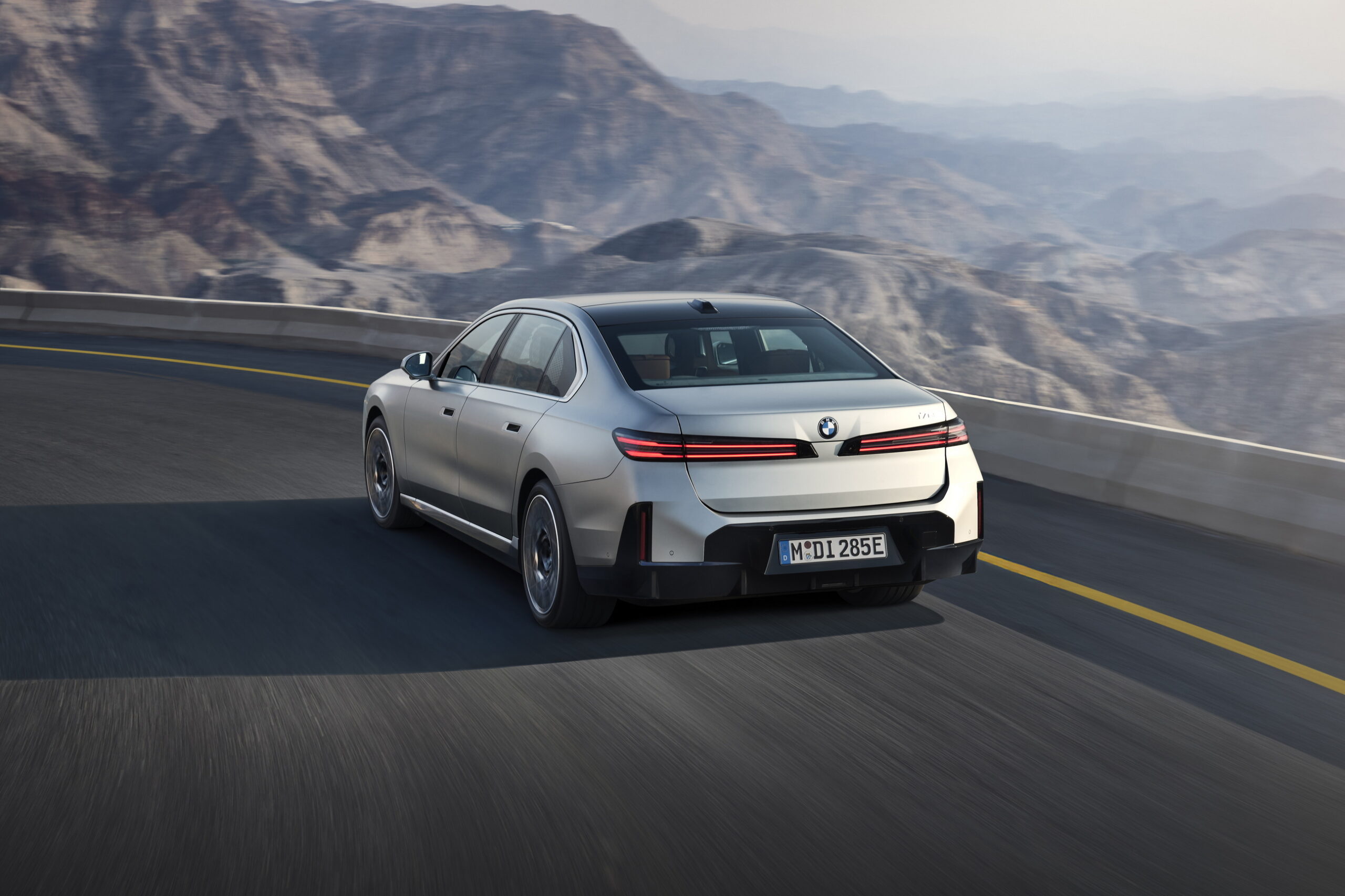 BMW’s 7-Series Facelift Hides A Blueprint For Every Older Model It Still Sells