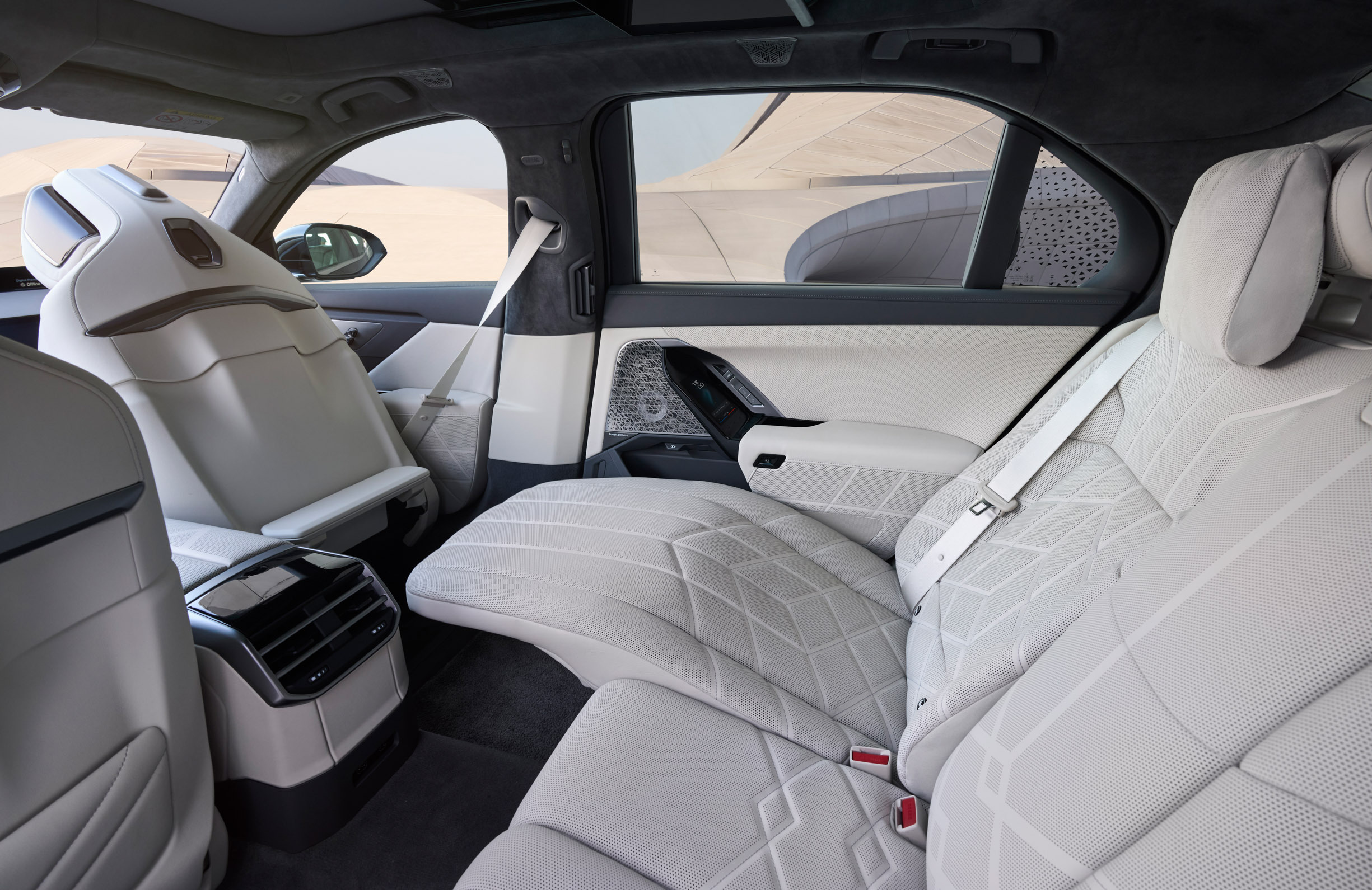 BMW’s 7-Series Facelift Hides A Blueprint For Every Older Model It Still Sells