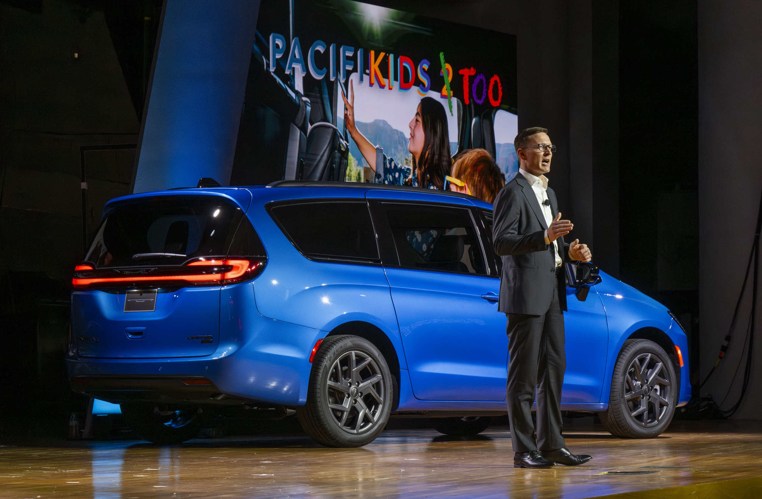 Chrysler’s CEO Says Buy The Minivan, And The Data Says He Really Needs You To