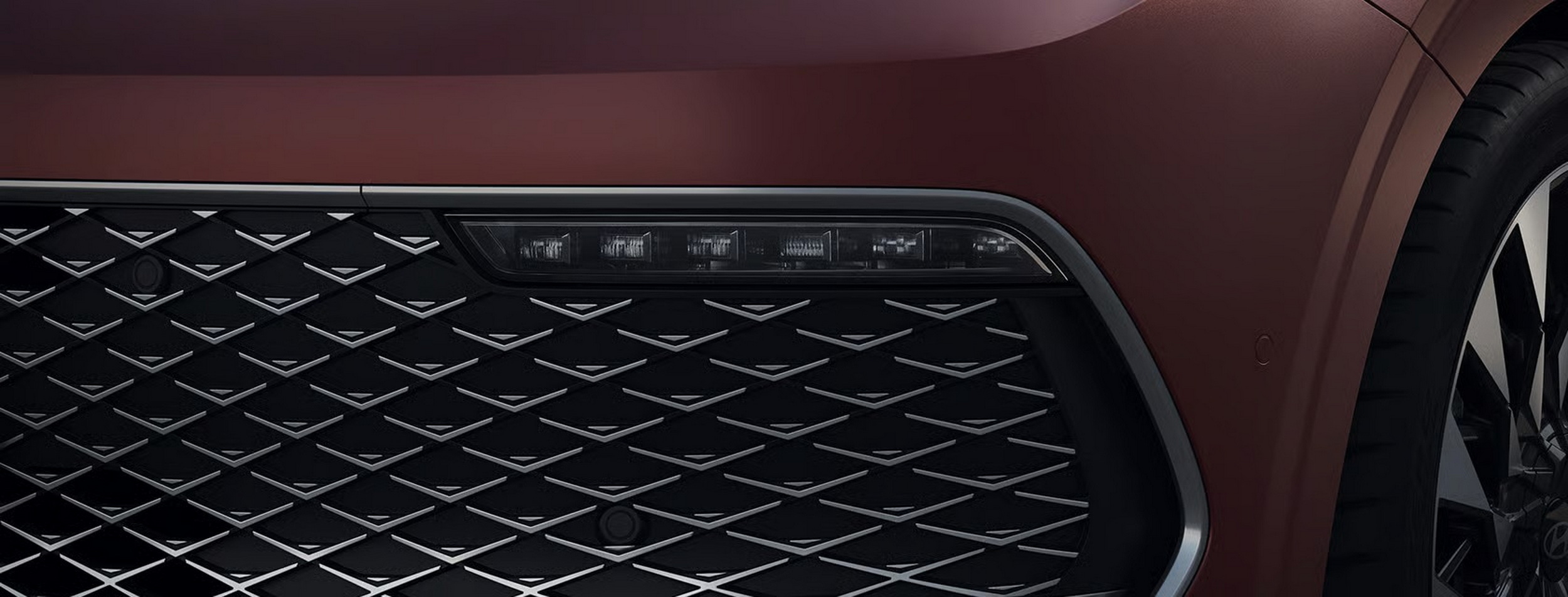 The $28K Flagship Hyundai Sedan Americans Called The Azera Closes In On Genesis
