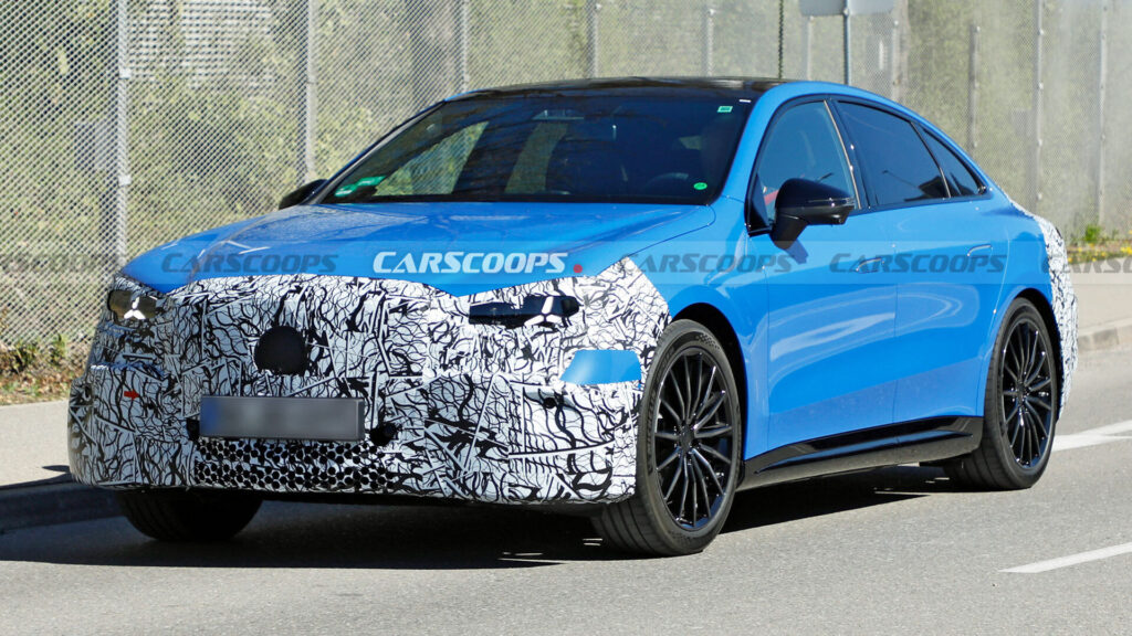  Mercedes Heard &lsquo;Too Many Screens&rsquo; And Built A New C-Class That&rsquo;s One Giant Screen