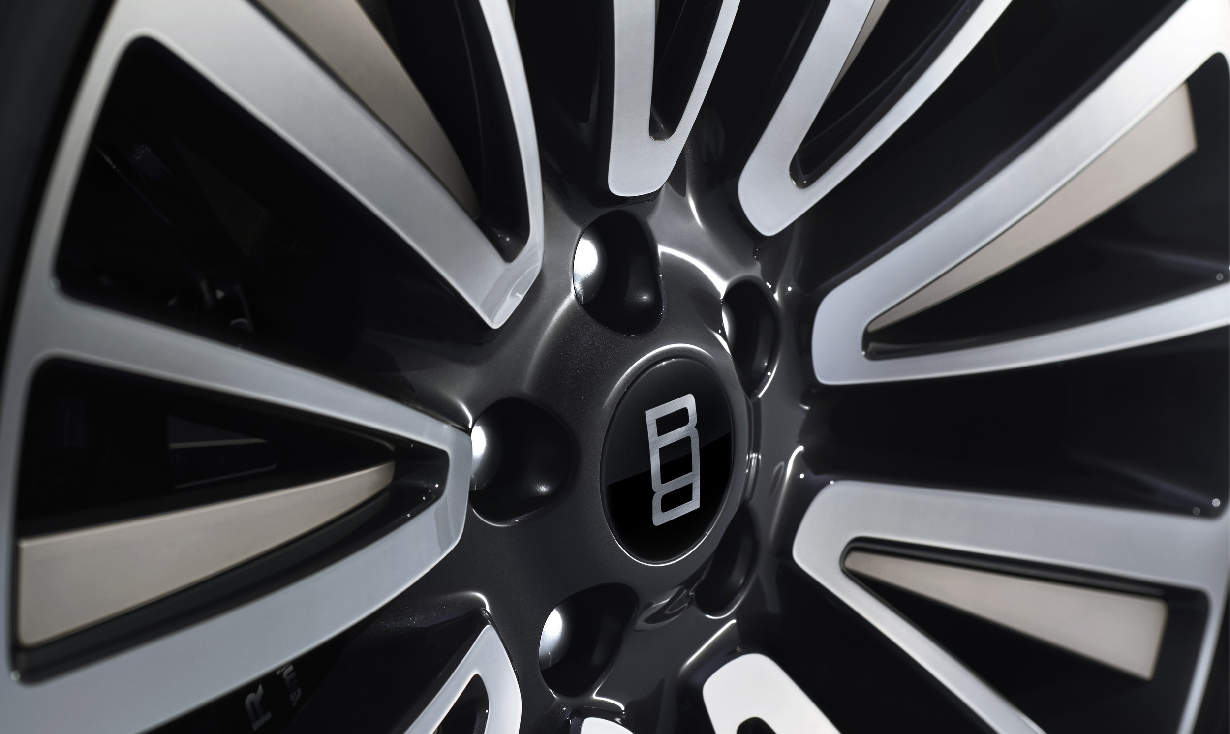 The $337,000 Range Rover SV Ultra Has No Leather And A Floor That Pulses To Music