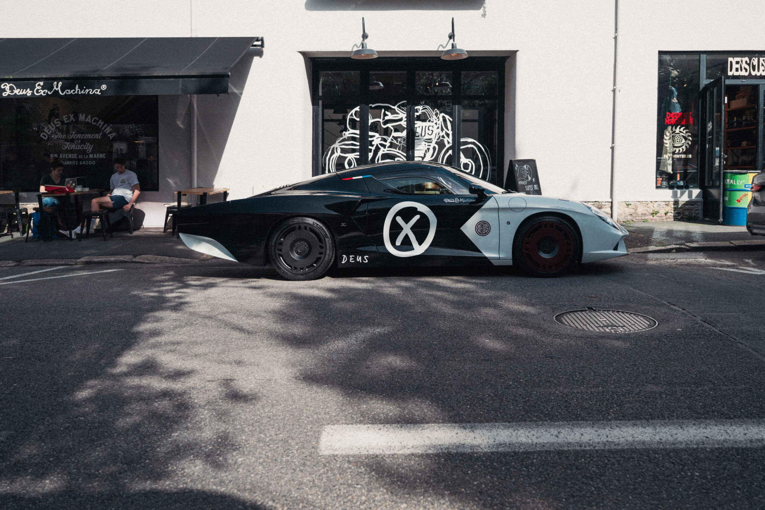 Zagato’s One-Off AGTZ Twin Tail Looks Like A Le Mans Racer Designed By A Surf Brand