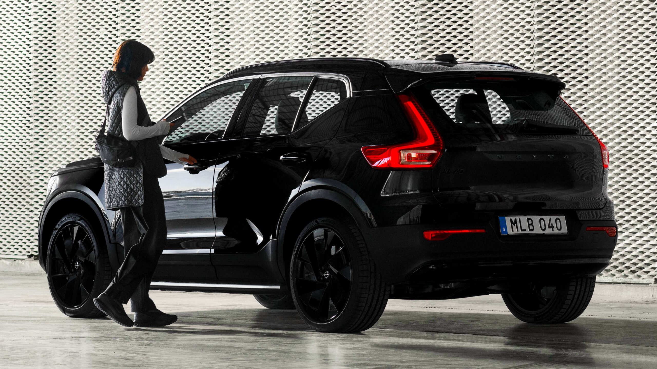 Volvo's Latest Move to Revitalize US Sales: The Next-Gen XC40 SUV